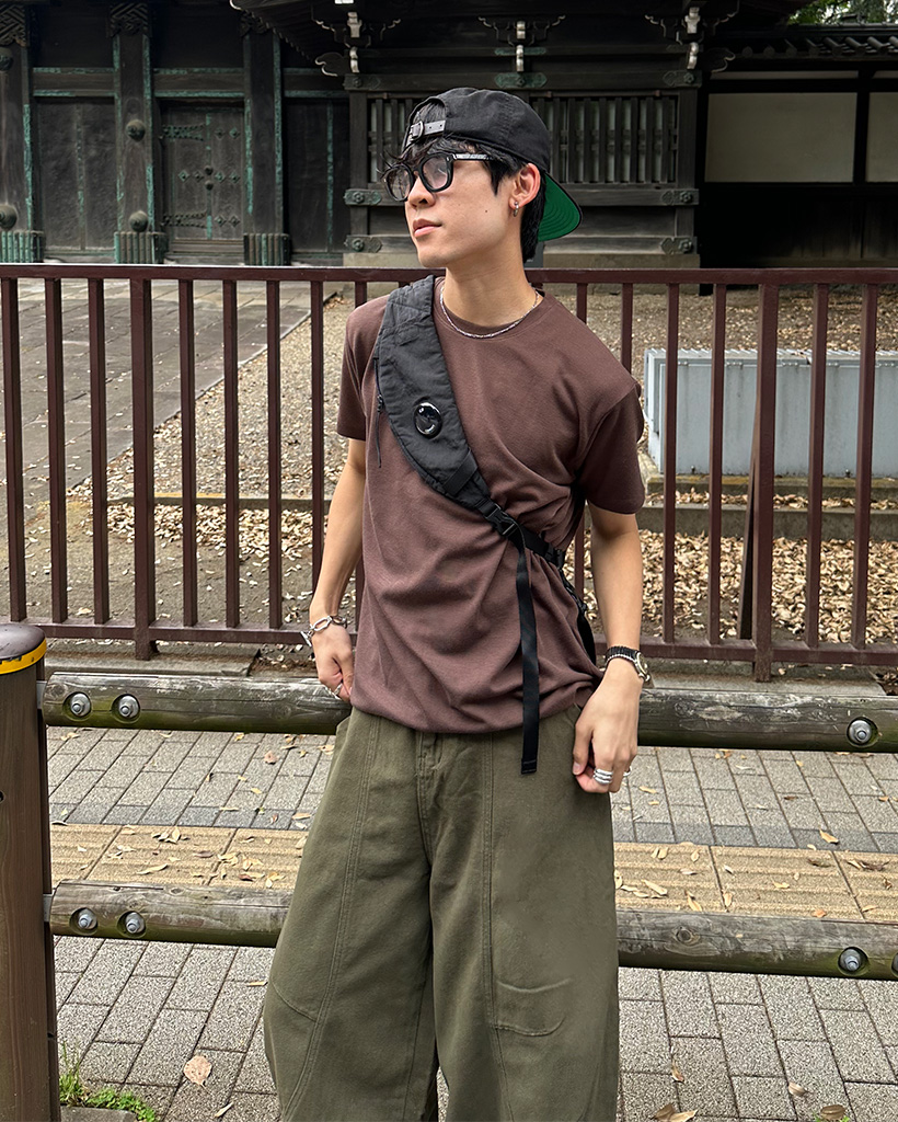 シンプルラウンド半袖ニット