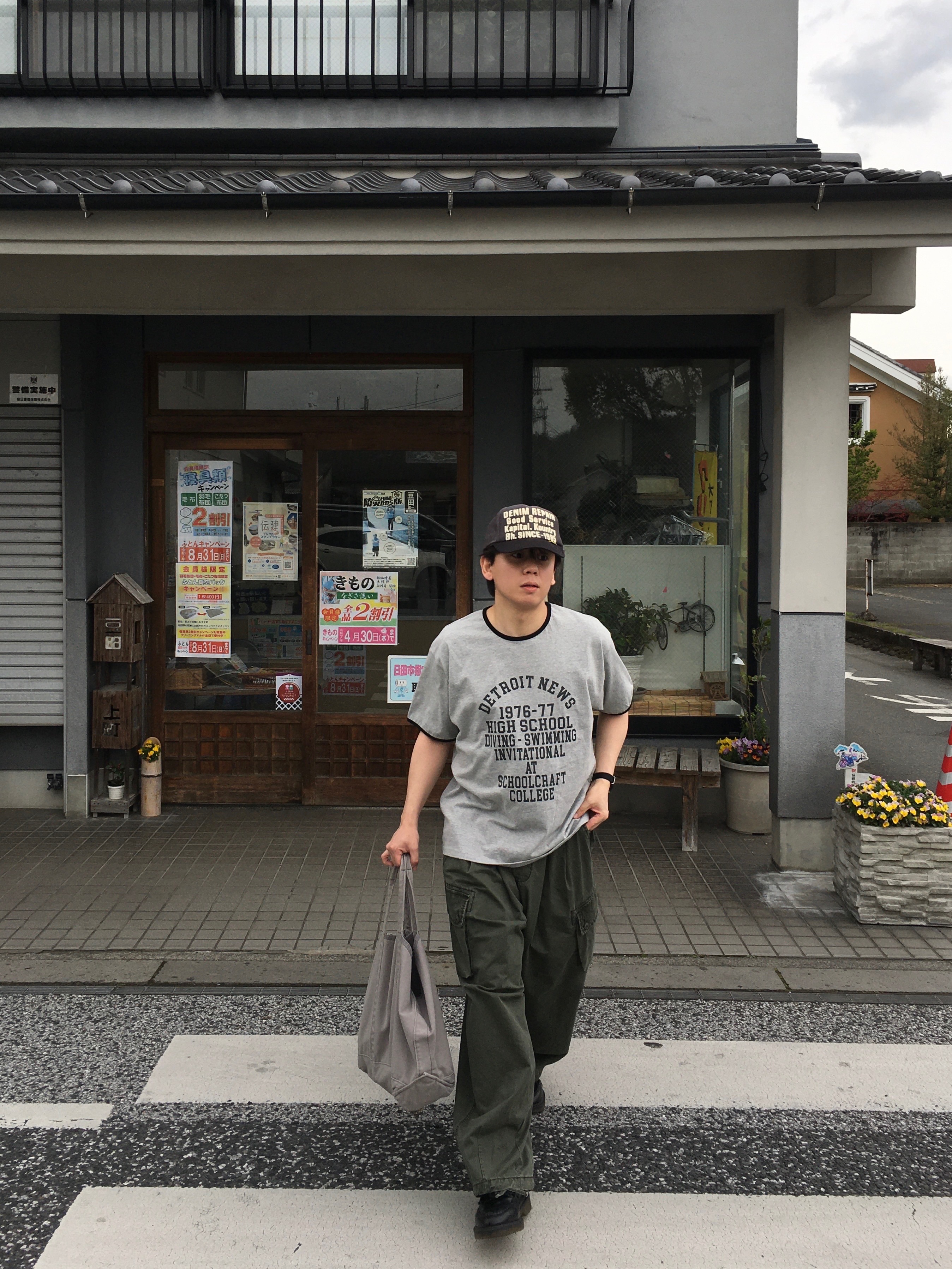 HUF XLサイズ　2WAY バルーンカーゴパンツ　ダークネイビー HUF XLサイズ 2WAY バルーンカーゴパンツ ダークネイビー HUF XL