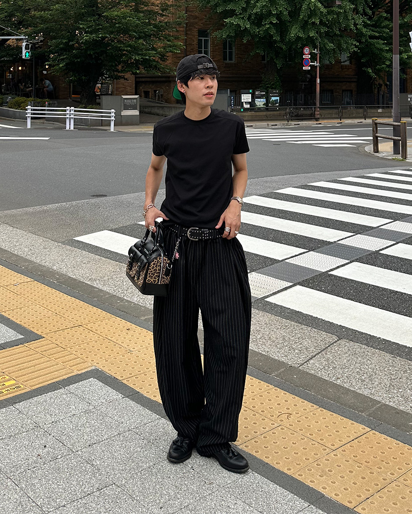 ベストセラー ユニセックス）ストライプワイドフィットスラックス パンツ