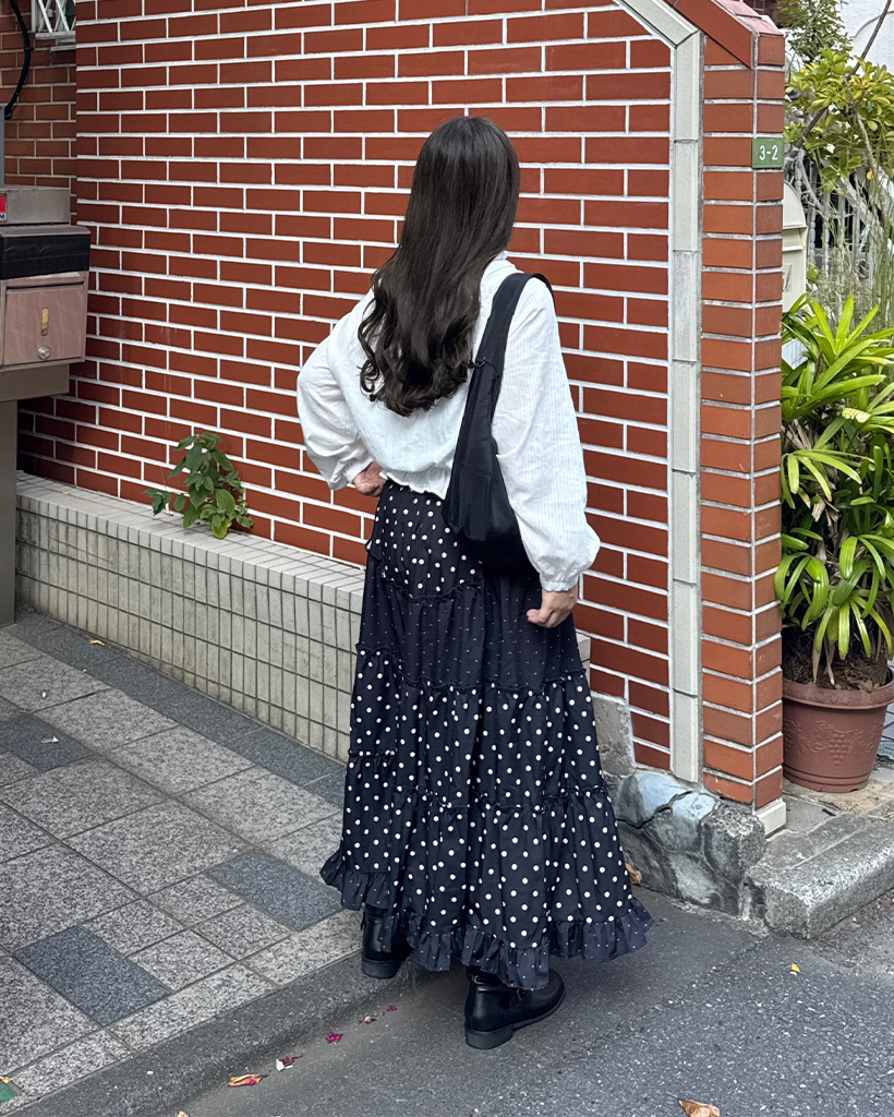 【vintage】ドット×花柄フリルブラックスカート ロング 古着 vintage】ドット×花柄フリルブラックスカート ロング 古着