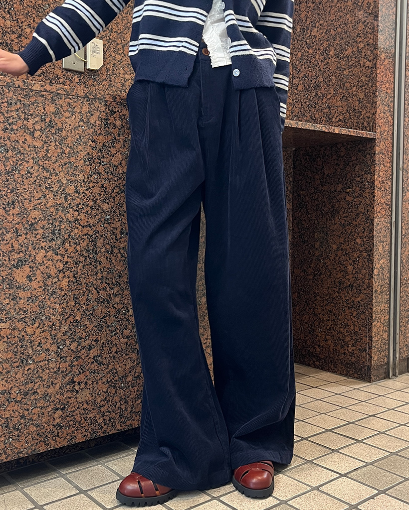 ツータックシャツコーデュロイワイドパンツ | ファッション通販サイト NUGU