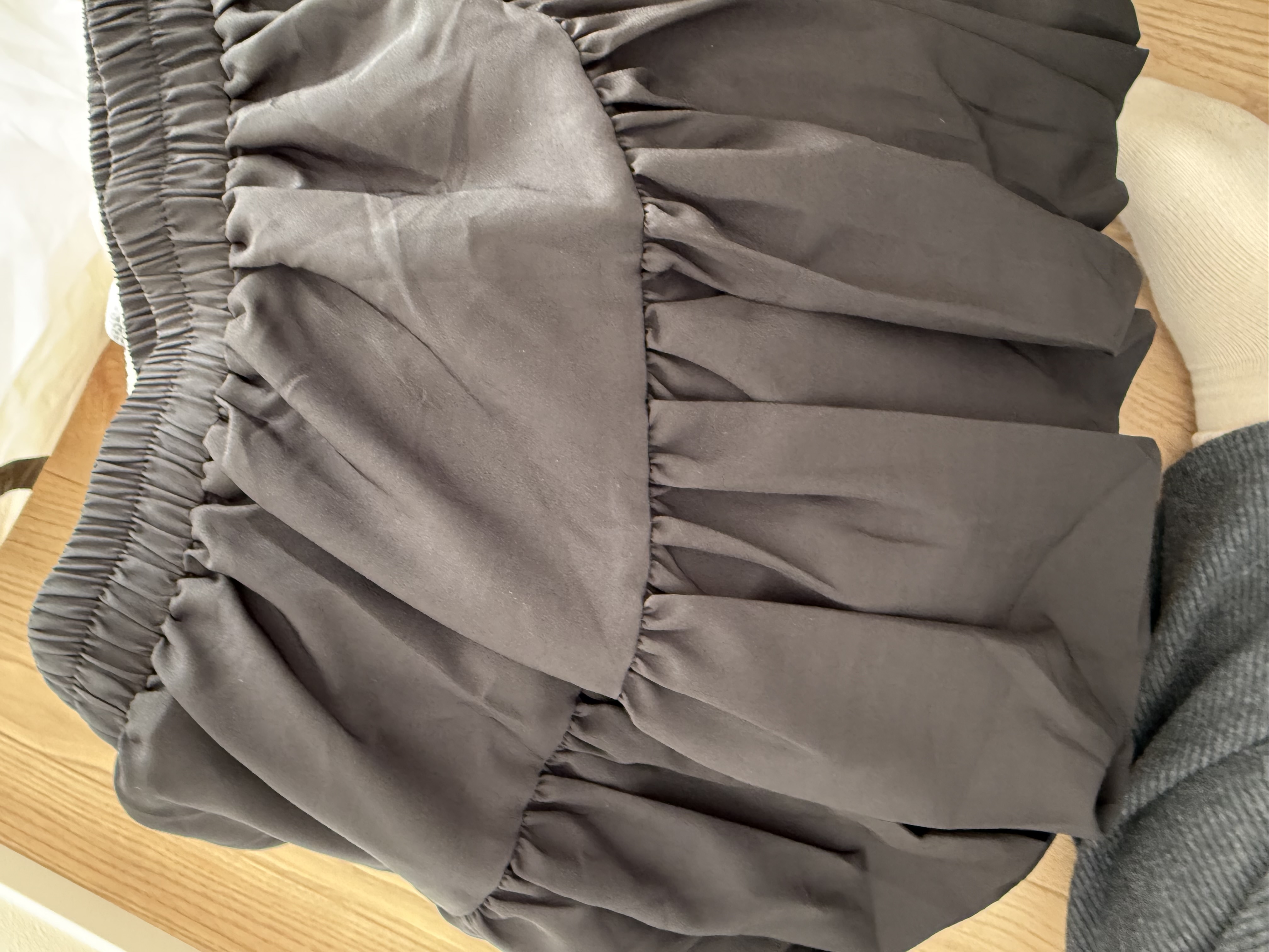 【新品】POPPY　シルバーギャザーリボンスカート　Mサイズ 新品タグ付き】POPPY シルバーギャザーリボンスカート Mサイズ