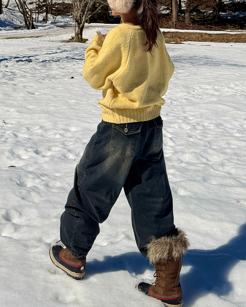 Ｖネックリブヘムルーズセーター