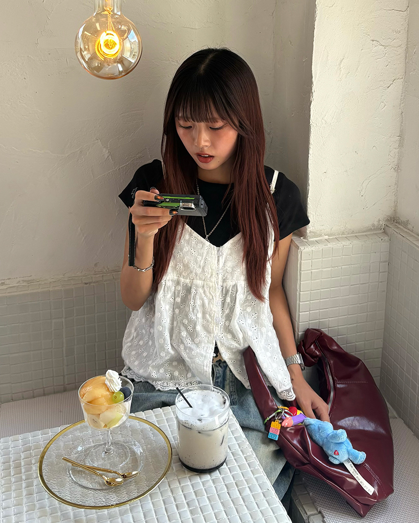 パンチングレースキャミボタンビスチェ