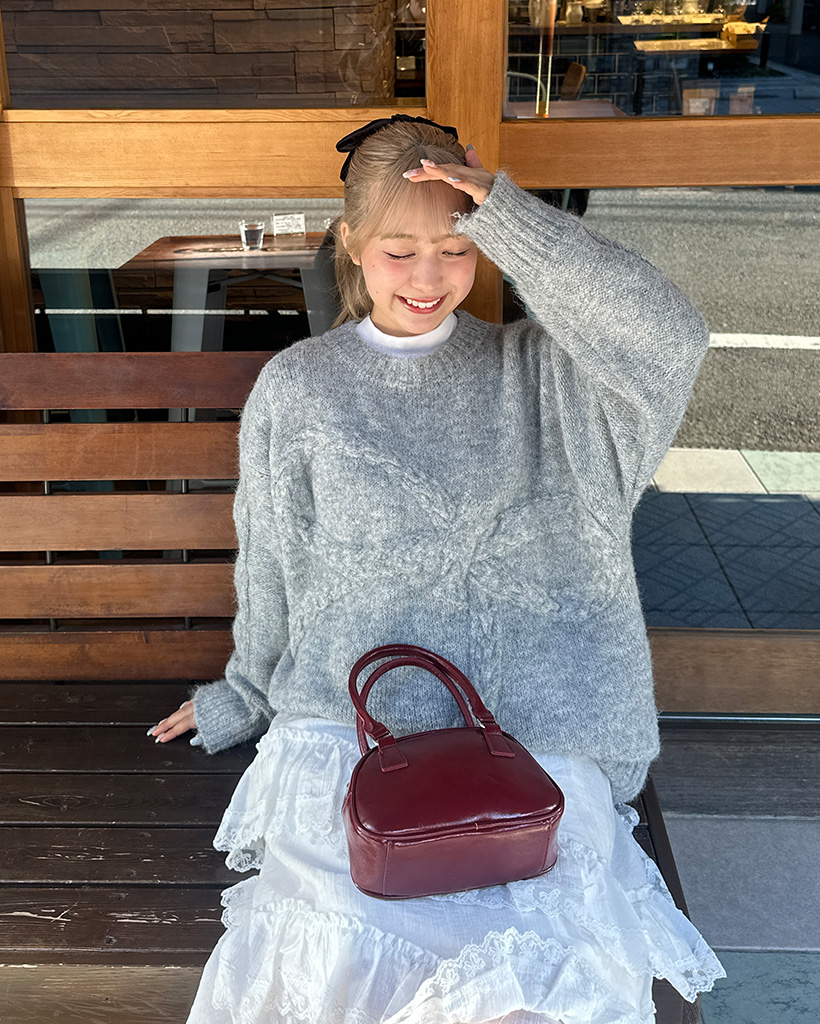 ツイストビッグリボンニット