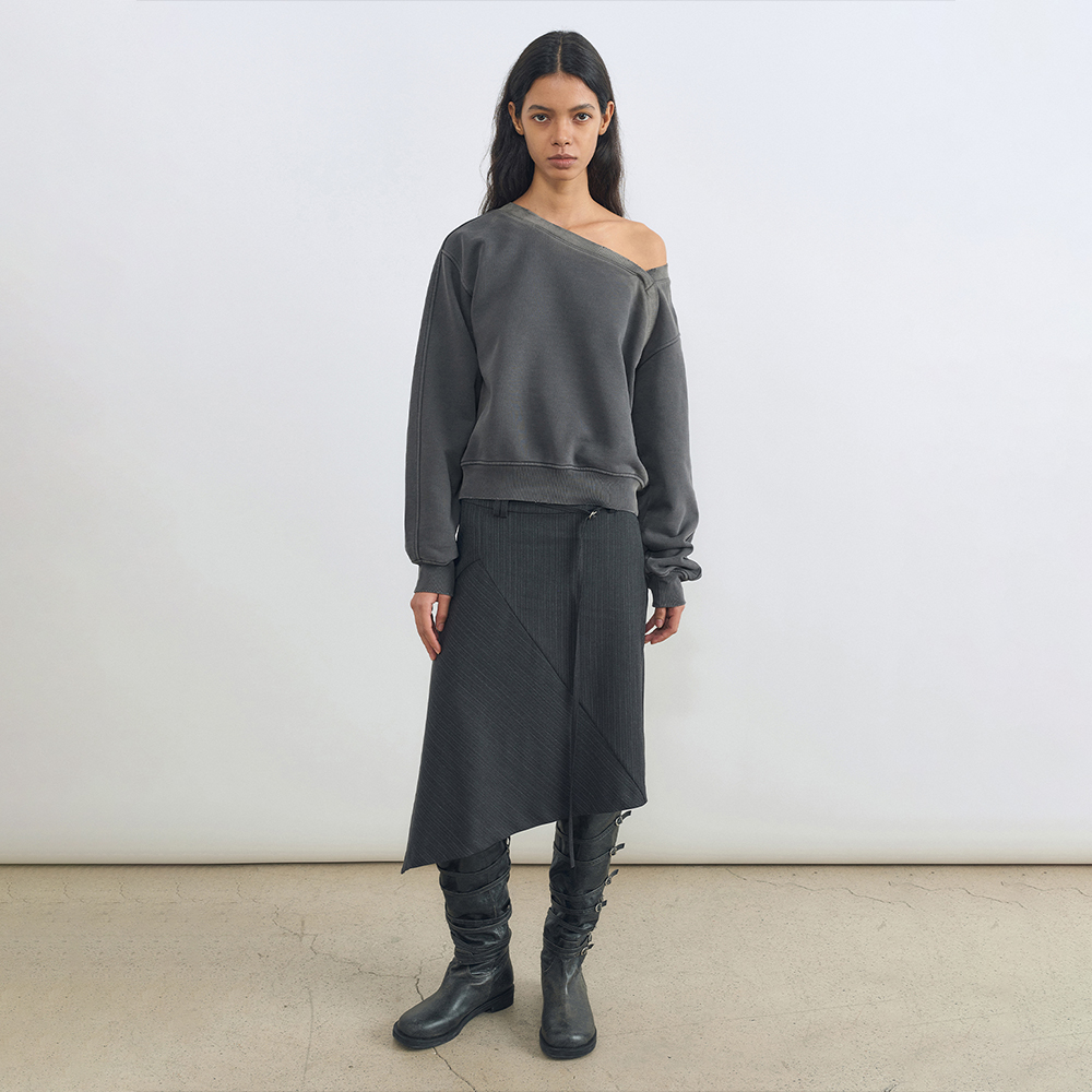 [Influencer pick] [WOMEN] Ashmetric Wool Skirt STRIPE