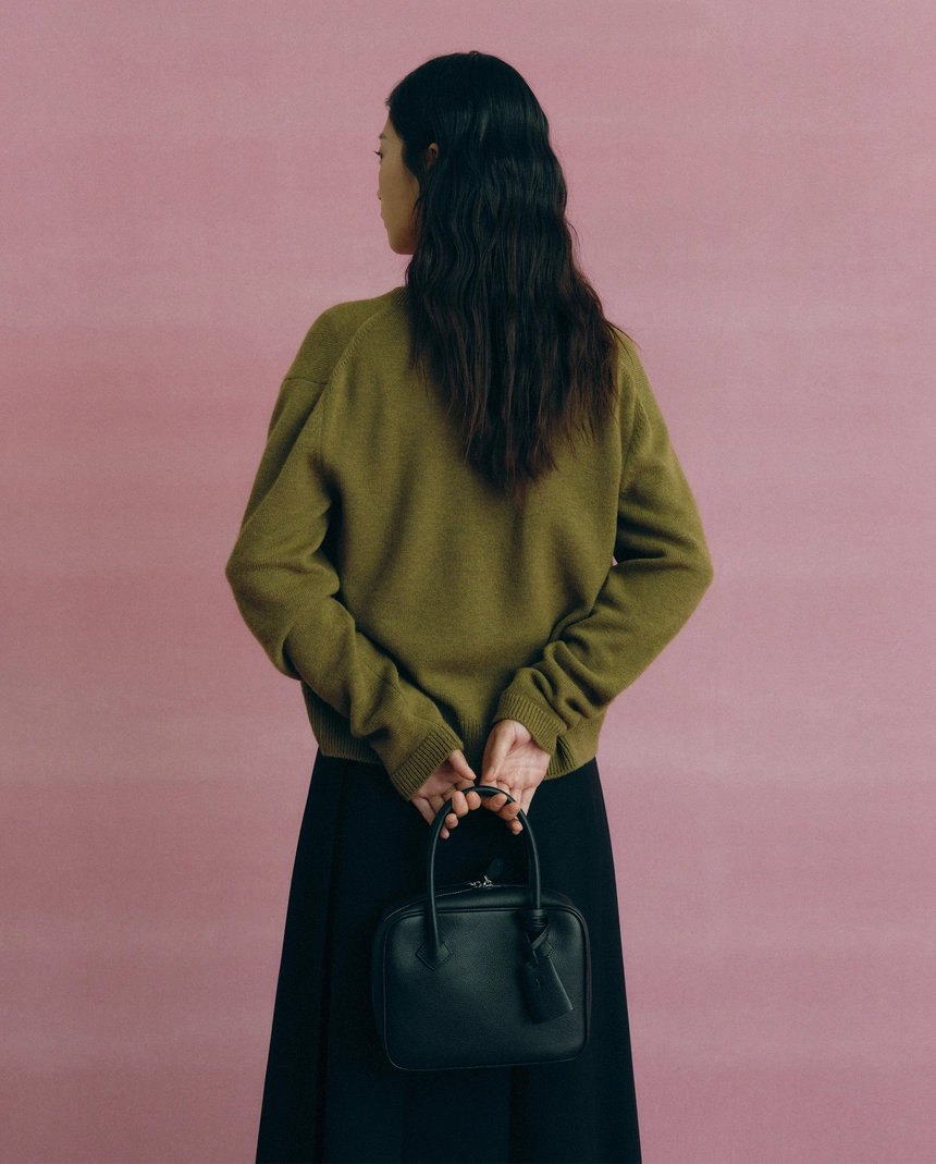 Iann-Leather-Mini-Bag-black_06.jpg
