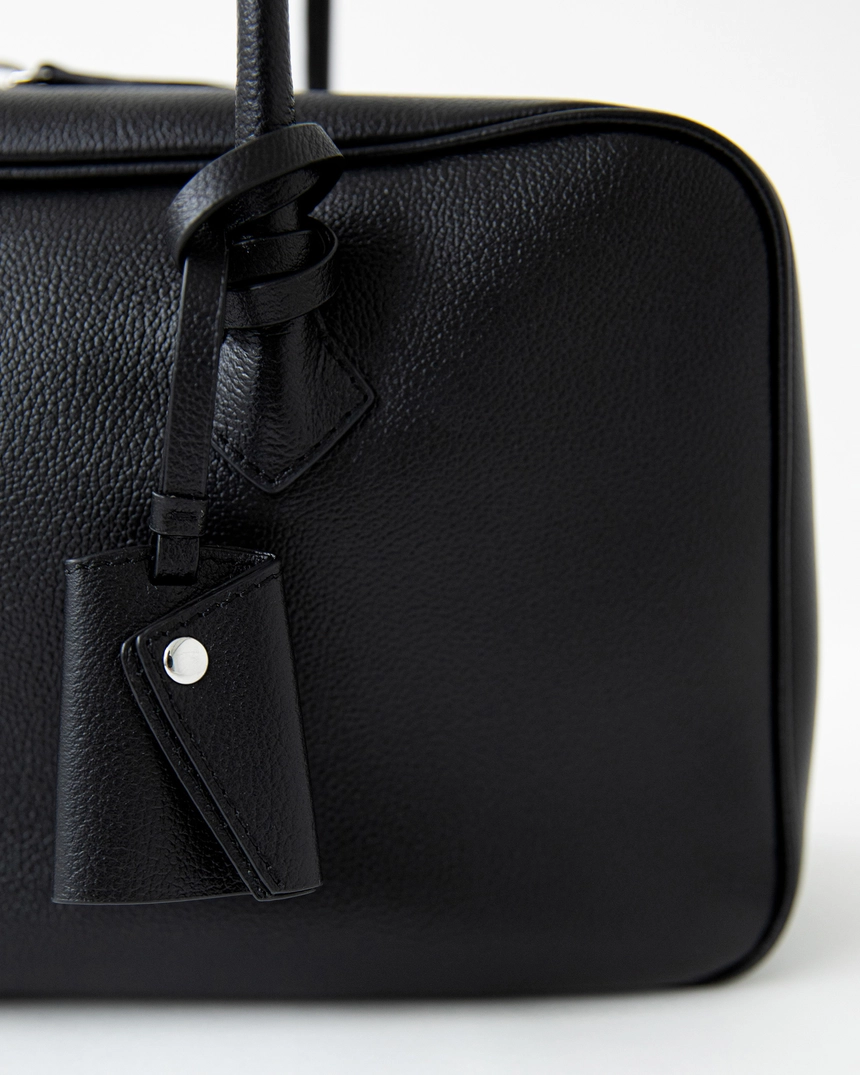 Iann Leather Tote Bag3.jpg