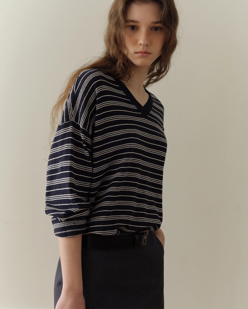 If-Stripe-V-neck-Knit-Navy-Stripe2_01.jpg