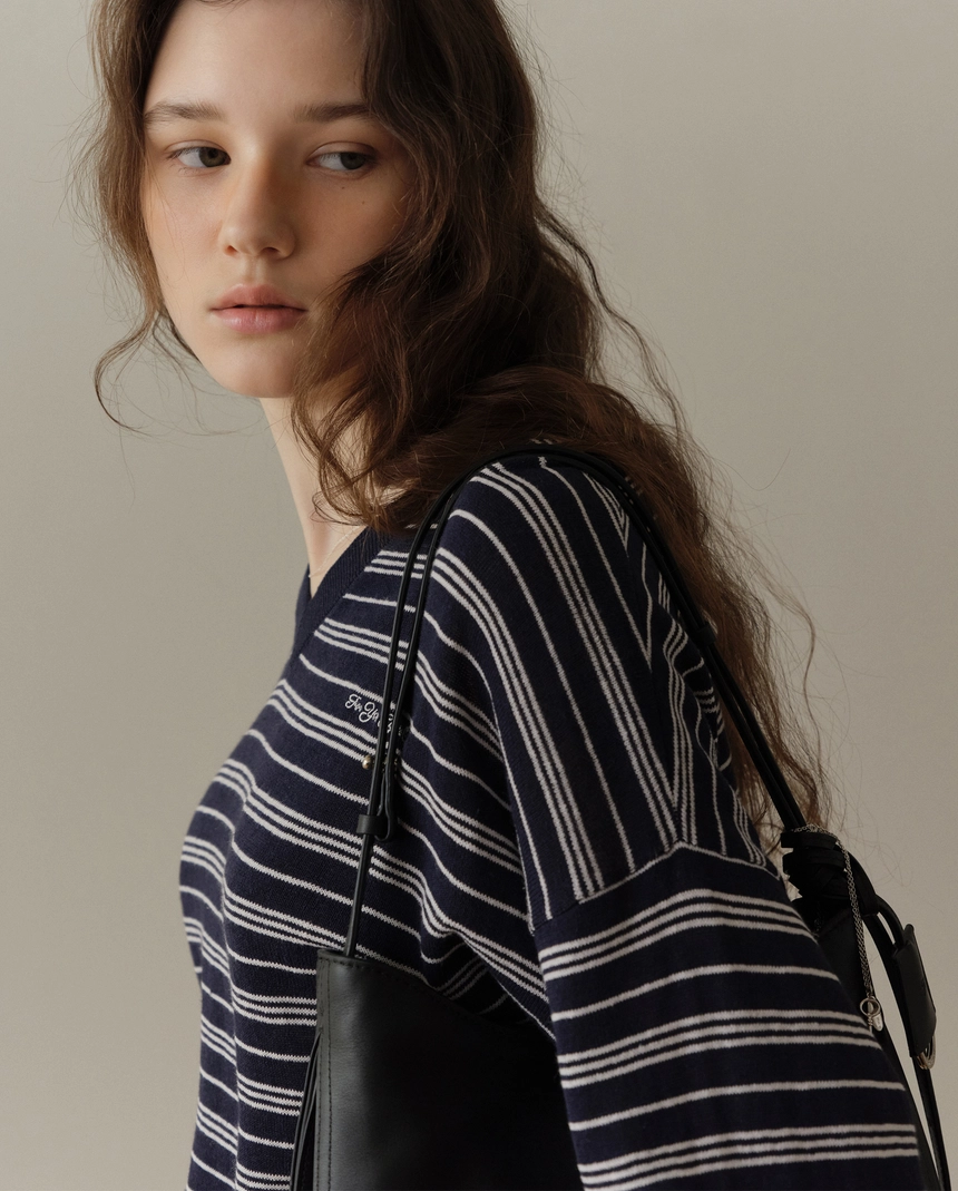 If-Stripe-V-neck-Knit-Navy-Stripe2_02.jpg