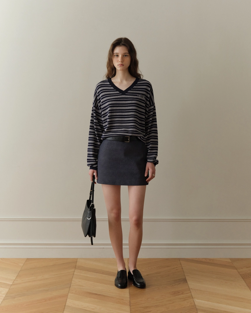 If-Stripe-V-neck-Knit-Navy-Stripe_01.jpg
