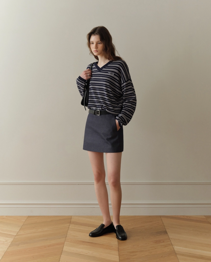 If-Stripe-V-neck-Knit-Navy-Stripe_02.jpg