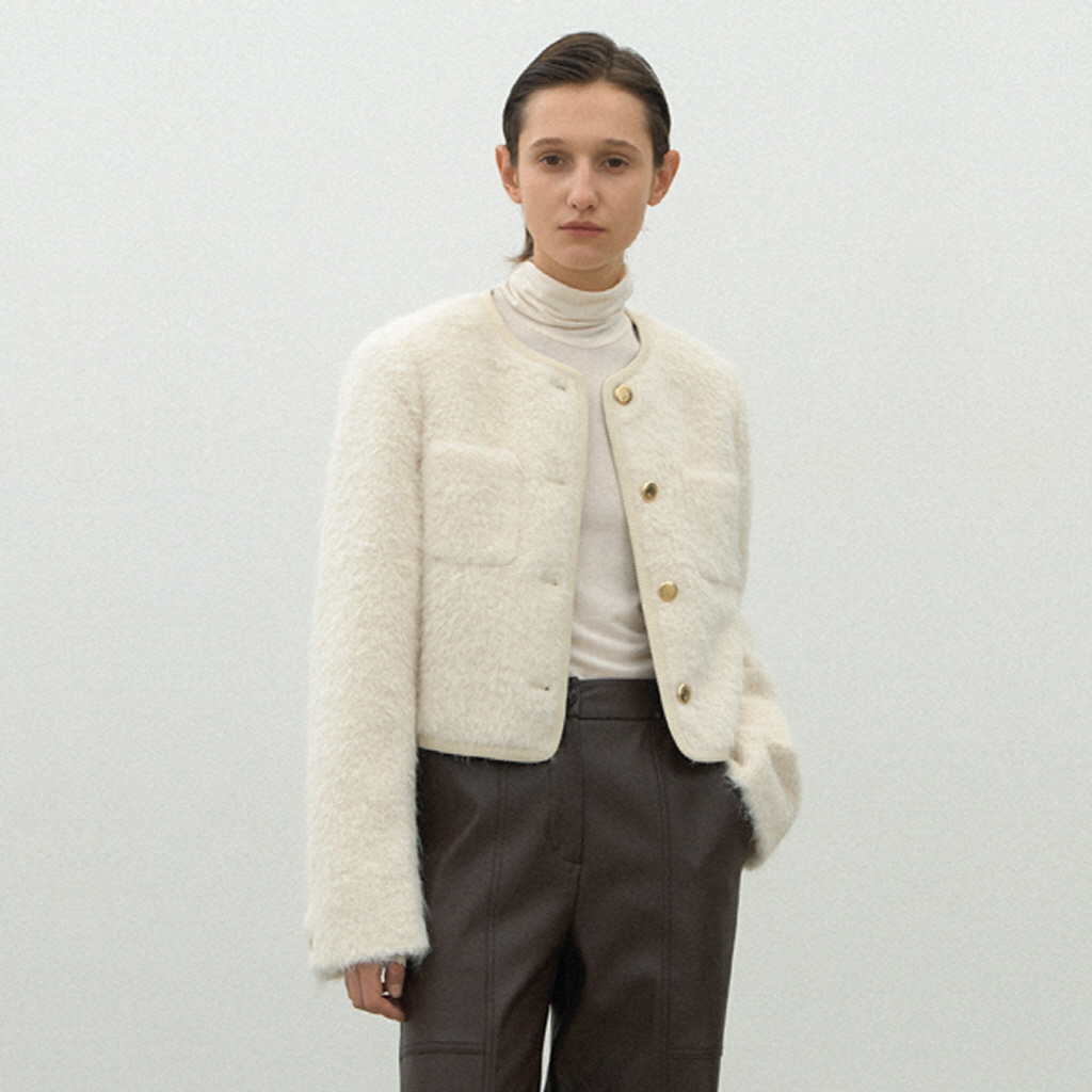 (JK-2986)TRIMMING HAIRY ROUND JACKET