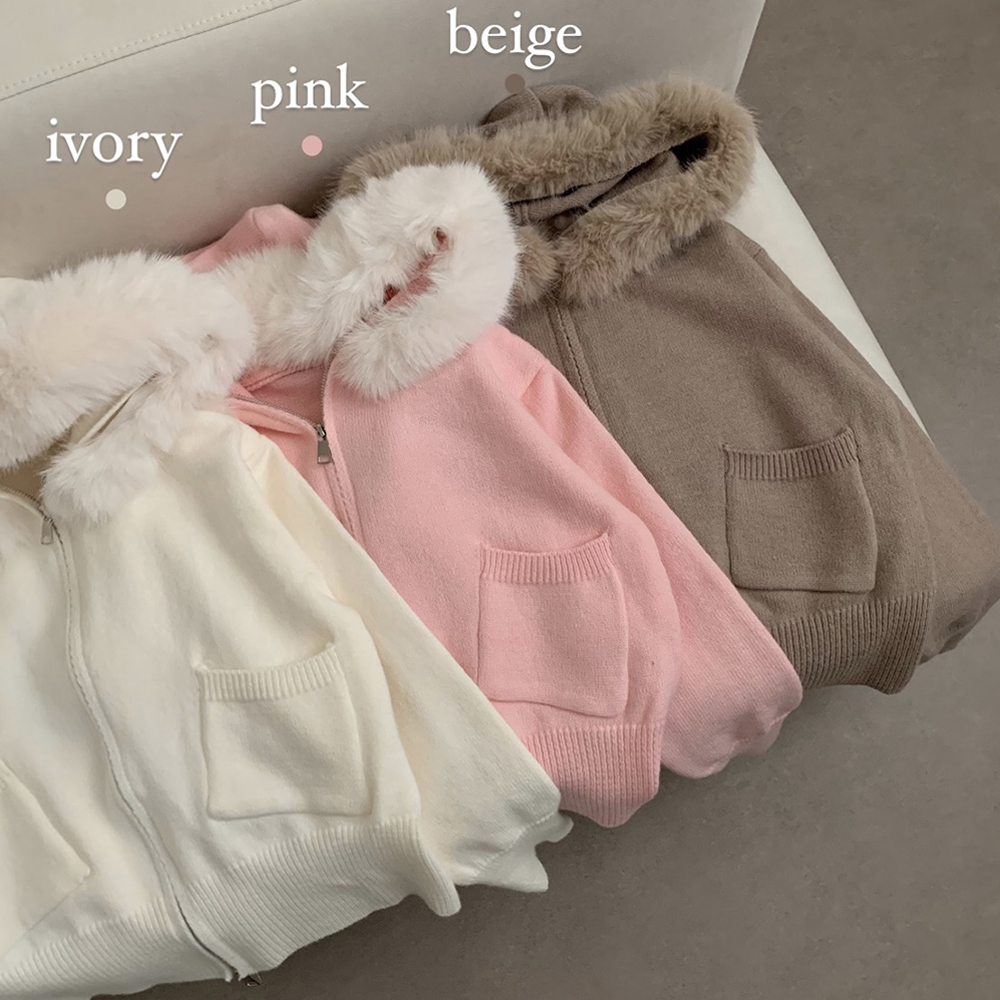 ポケットファー付きフード2WAYクロップドニットパーカー