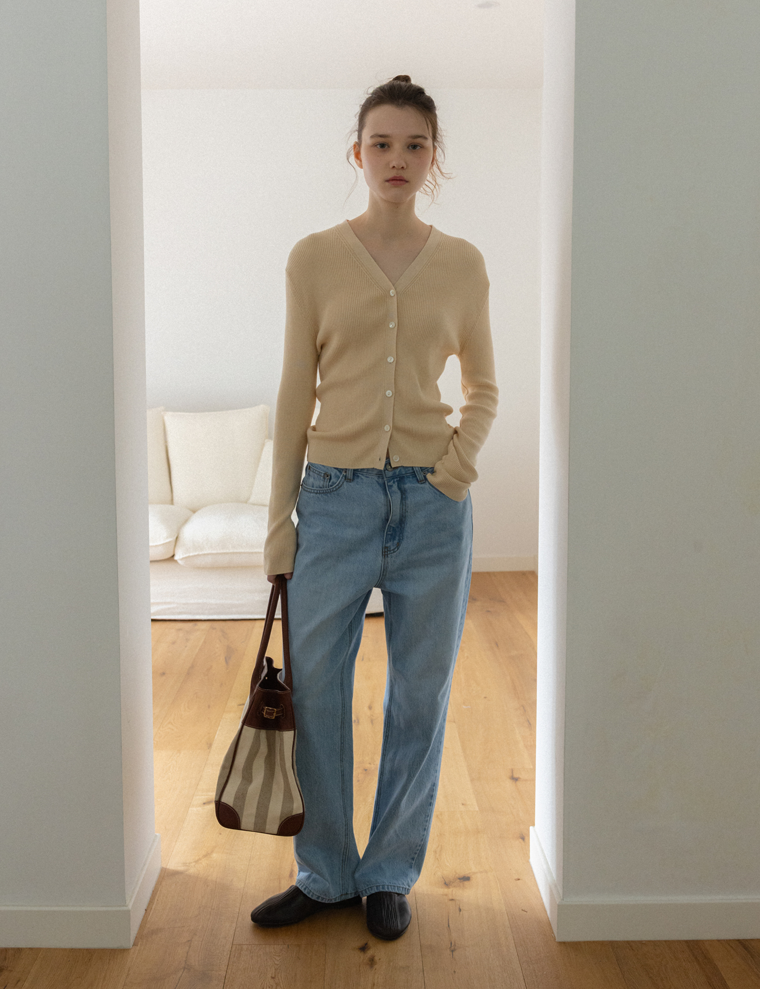 Jazz Silk Cardigan (Light Beige)