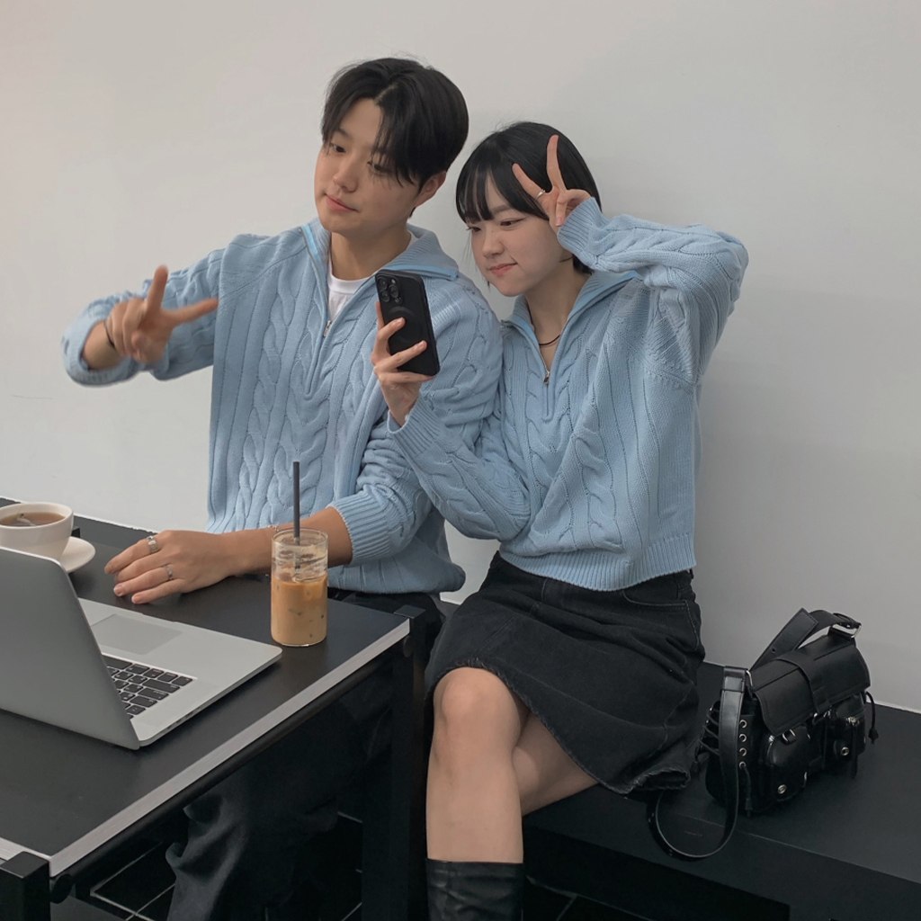 (WOMAN) ケーブルクロップドハーフジップニット