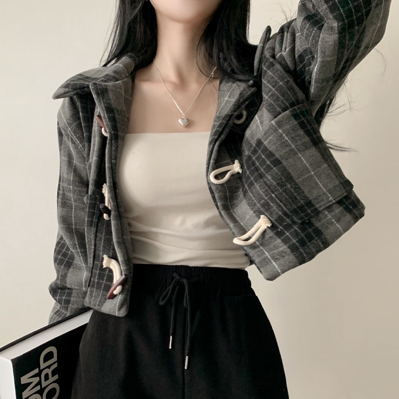 裏地] スクエア柄ショートジャケット | ファッション通販サイト NUGU