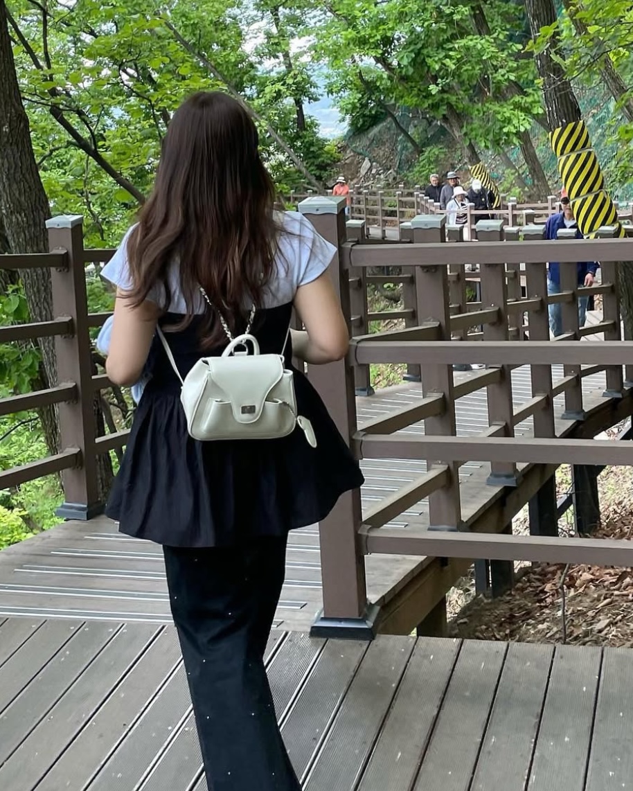 Pao Chain Backpack Off White | ファッション通販サイト NUGU