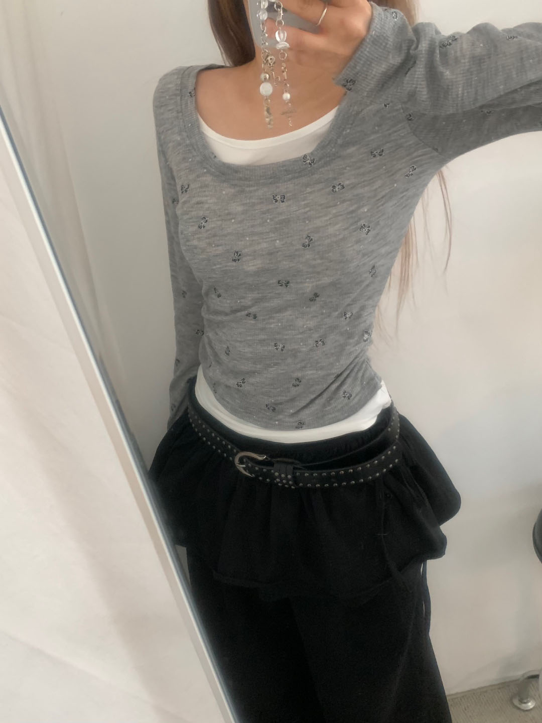 バタフライバイカラーラウンドTシャツ