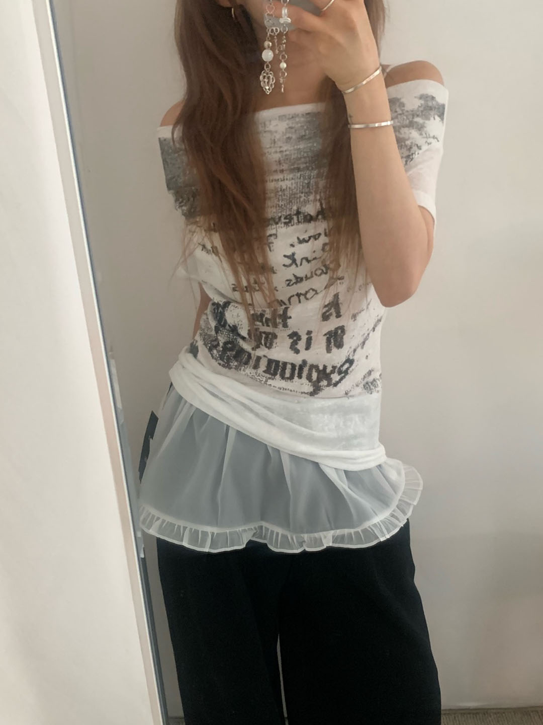 y2kレタリングプリントオフショルTシャツ | ファッション通販