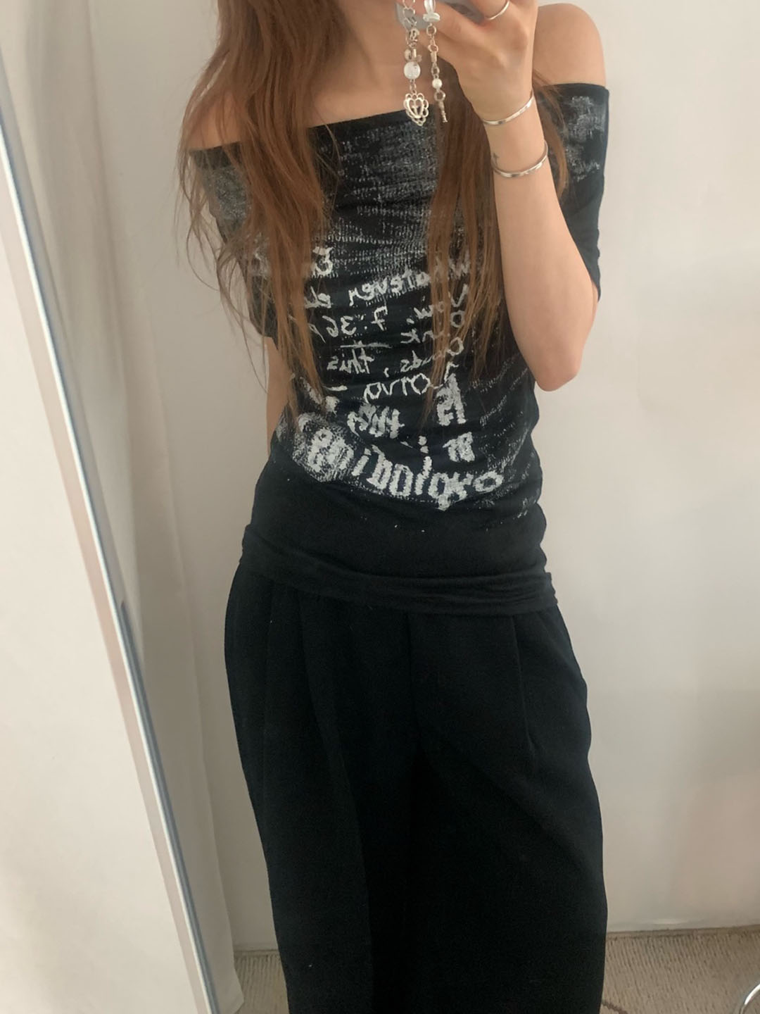 y2kレタリングプリントオフショルTシャツ | ファッション通販