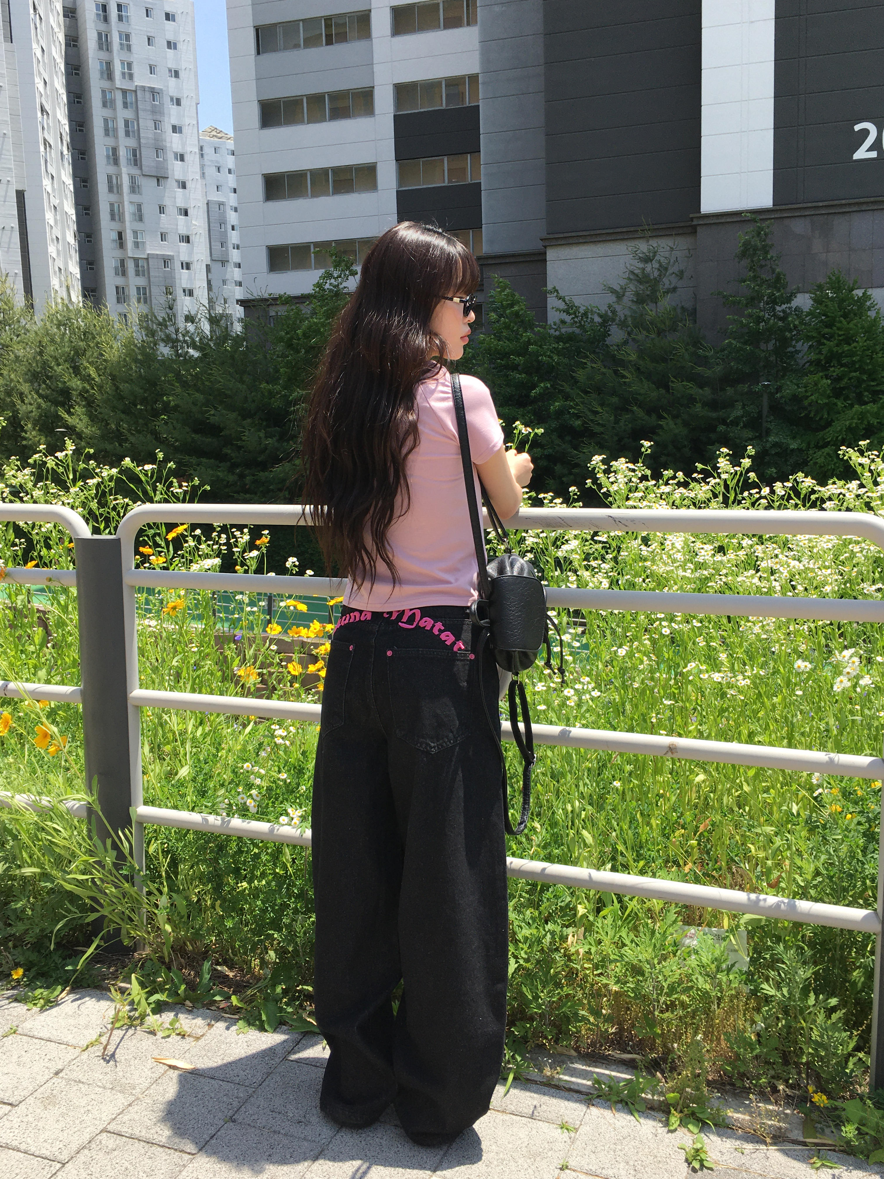 ピンクリボンバルーンパンツご予約ページ CAMBIO(カンビオ)】Silky Stripe Denim Balloon Pants バルーン