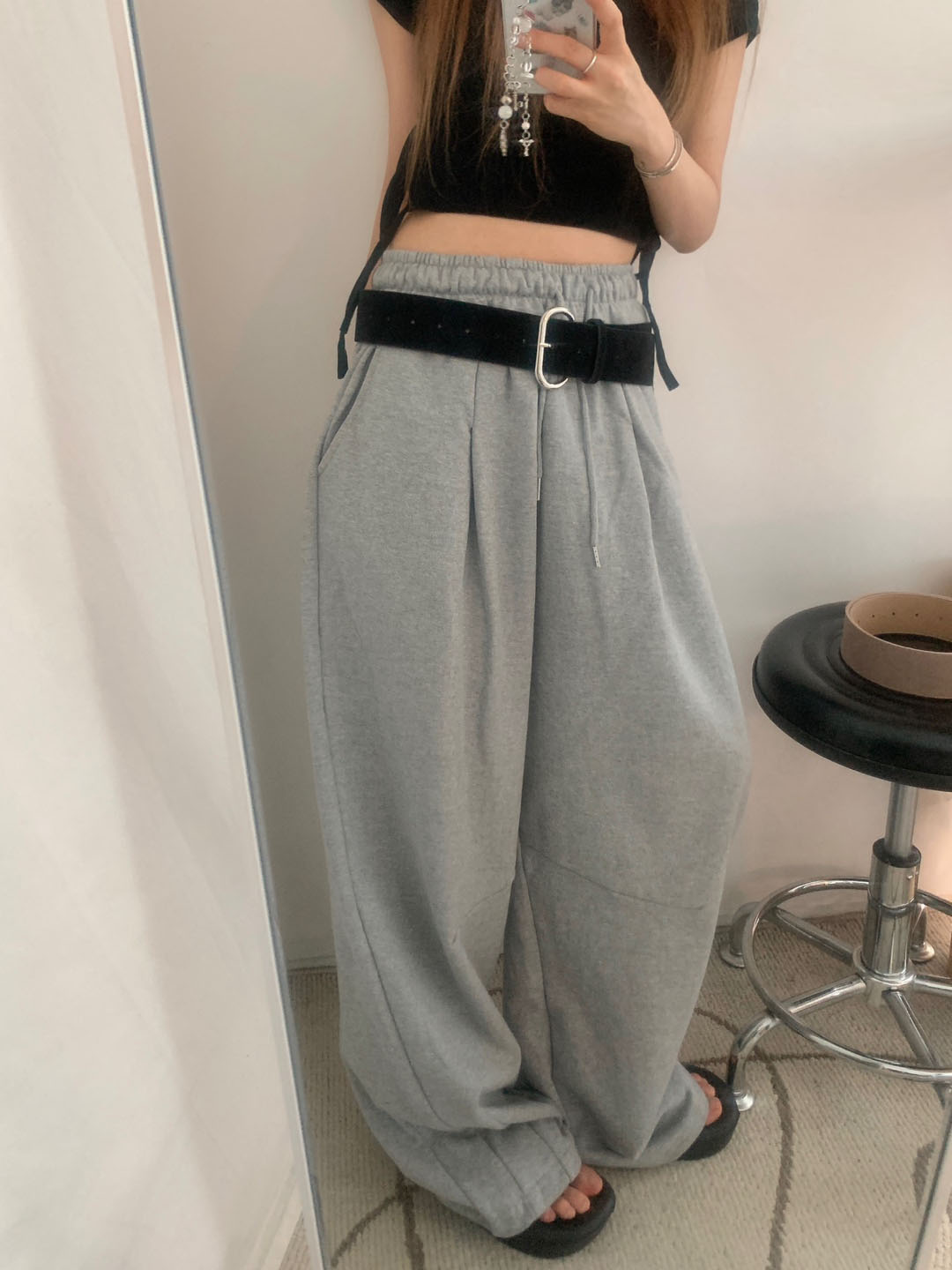 タック入りバギーパイルワイドパンツ | ファッション通販サイト NUGU