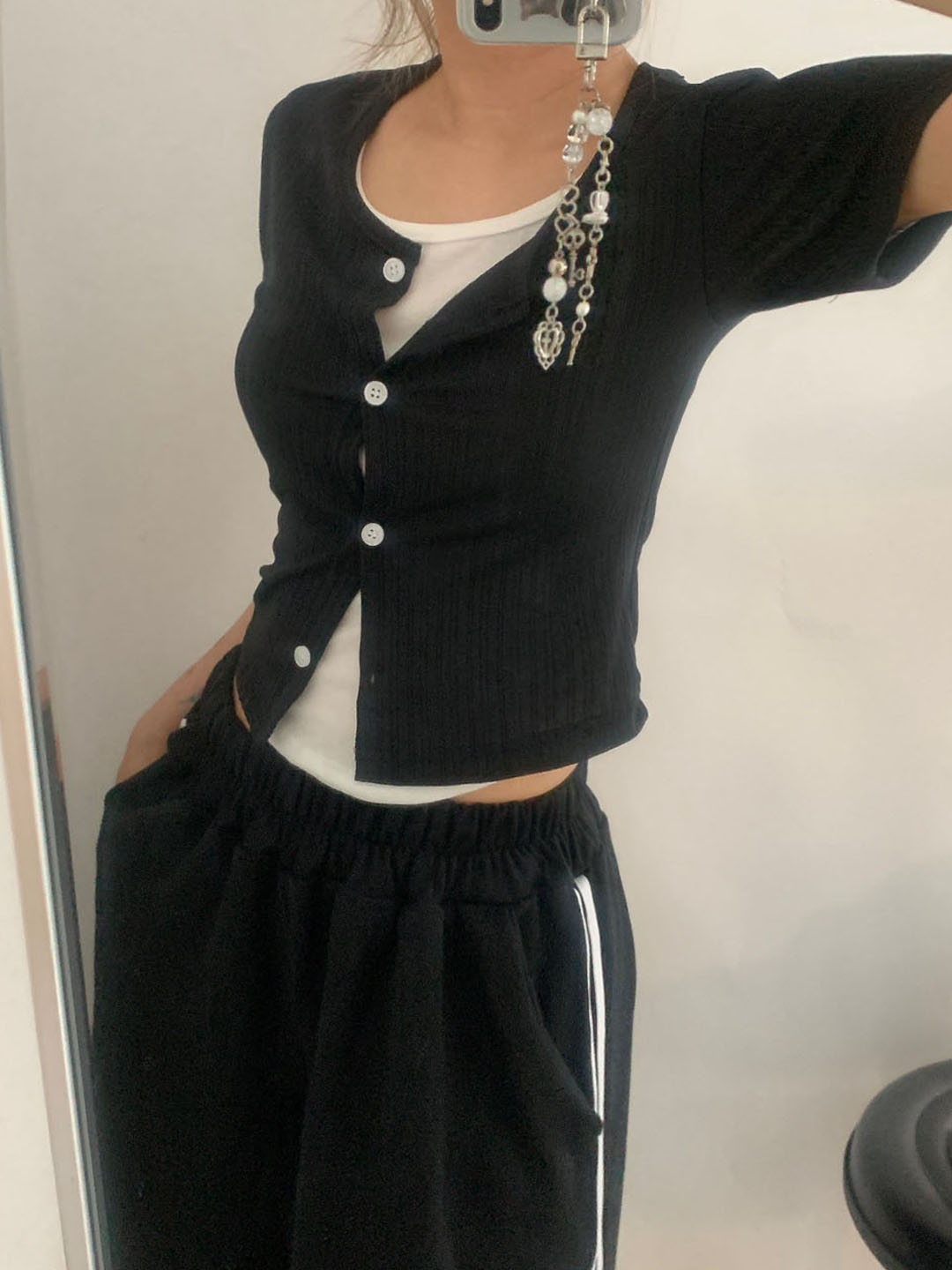 CROPPED SHORT-SLEEVED CARDIGAN クロップド半袖カーディガン