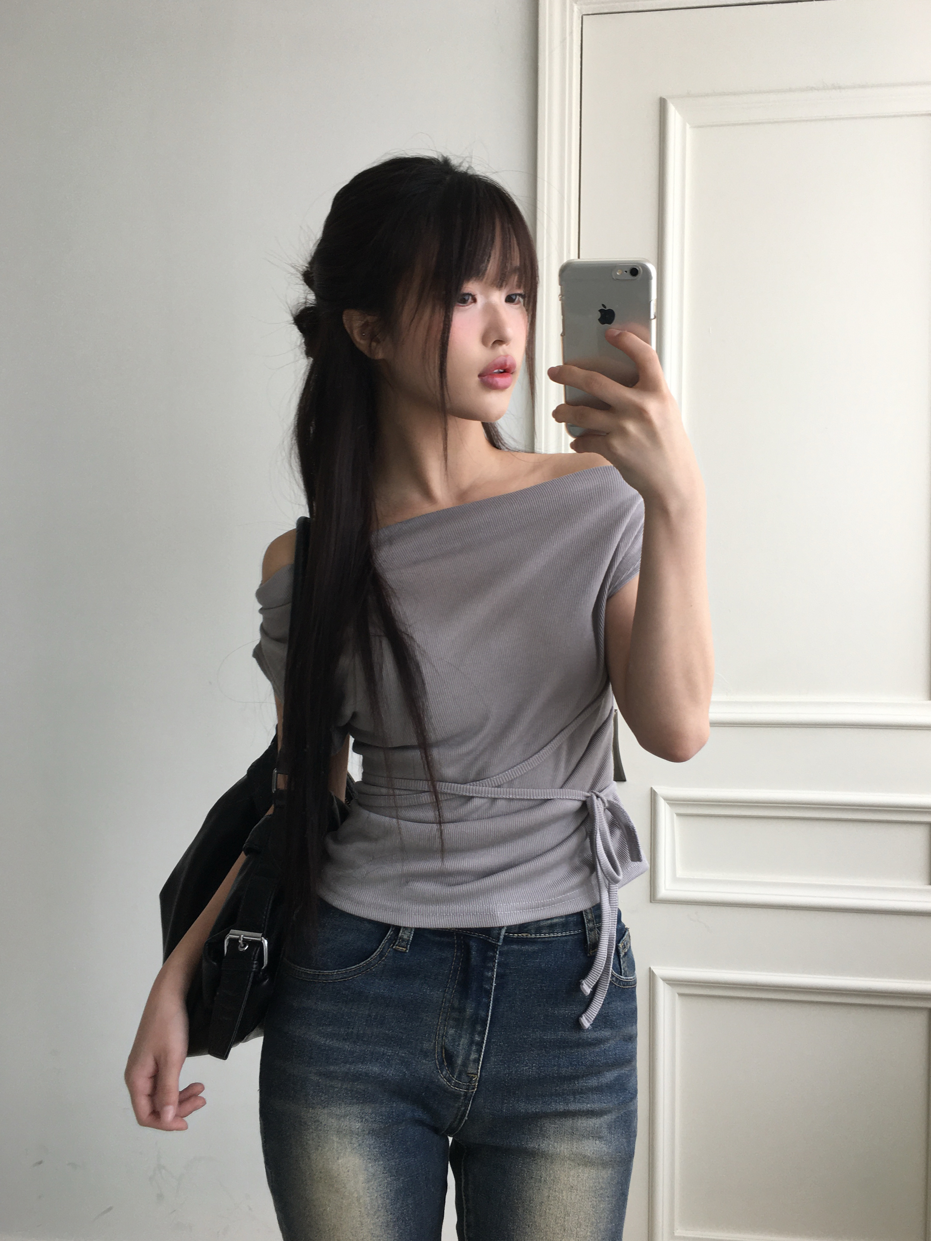 アンバランスネックオフショルダードレープリボンTシャツ