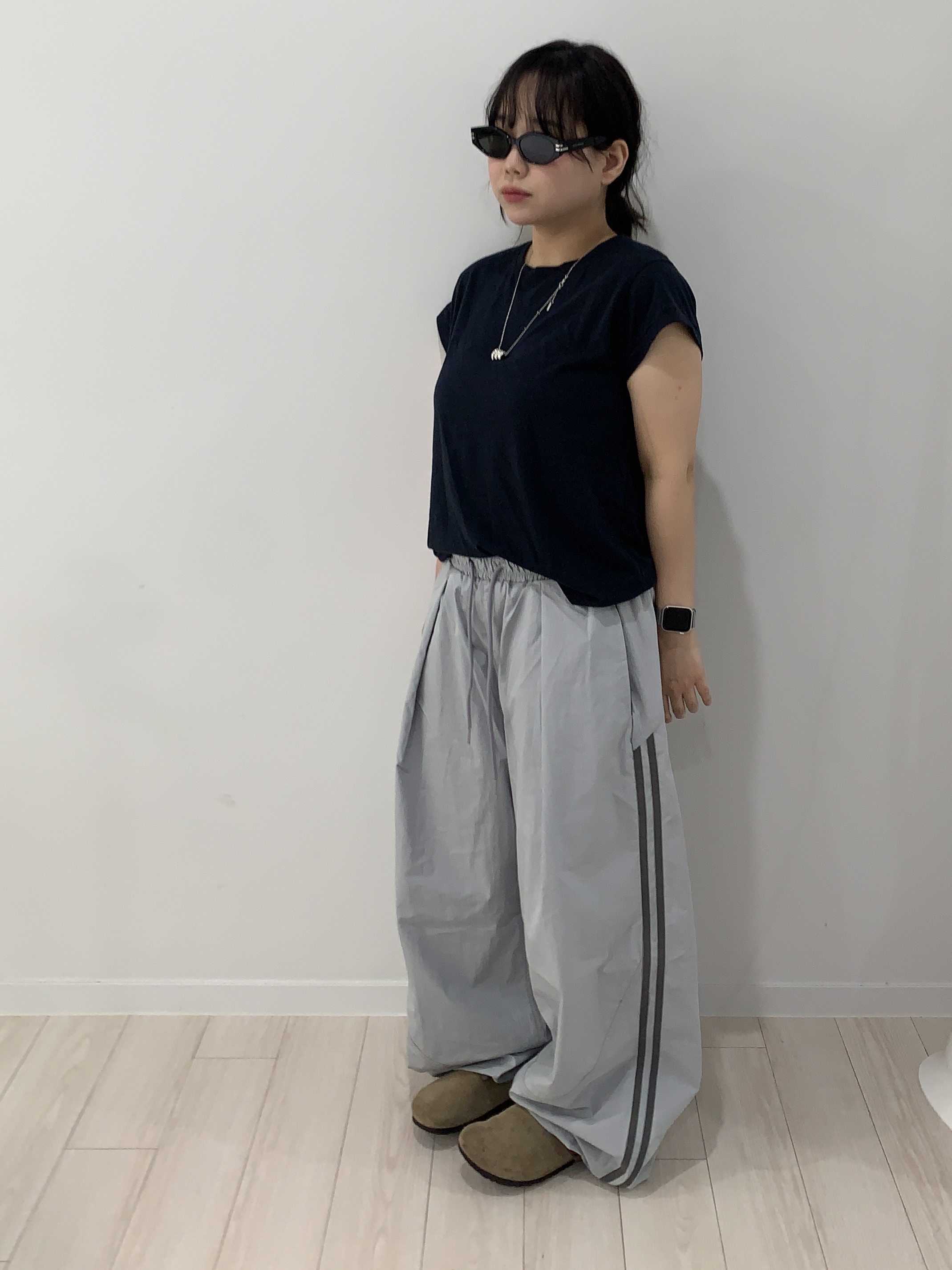 パンツ MON moment+｜センタープレスハイウエストツータックスラックスセミワイド