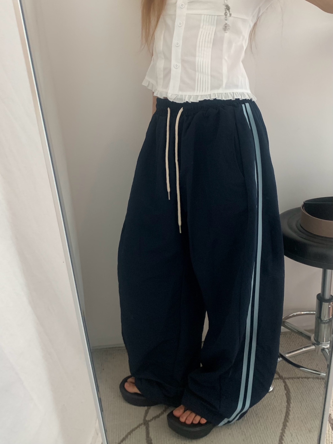 ダブルトラックカラーポイントナイロンパンツ