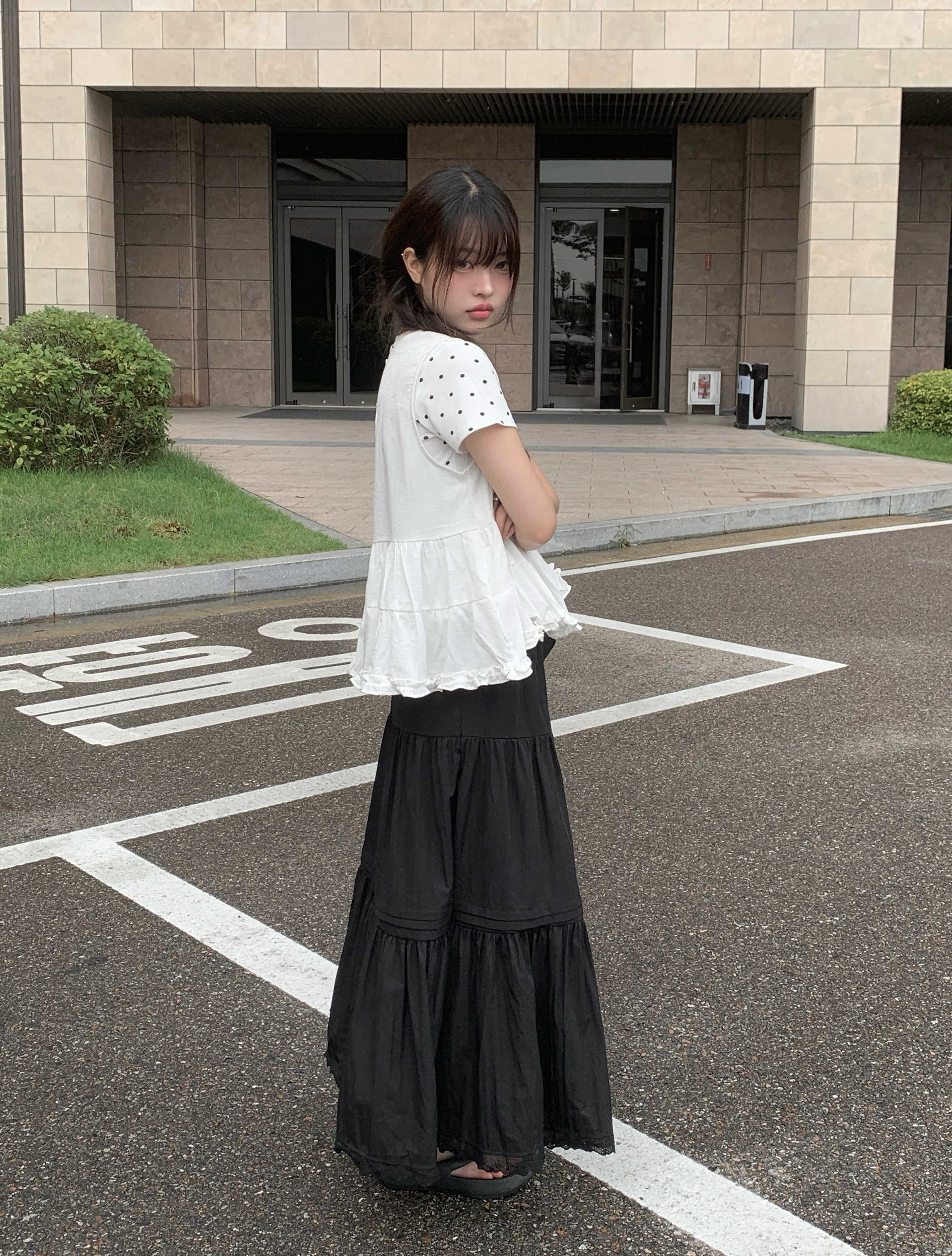 ティアード裾レースウエストゴムロングスカート | ファッション