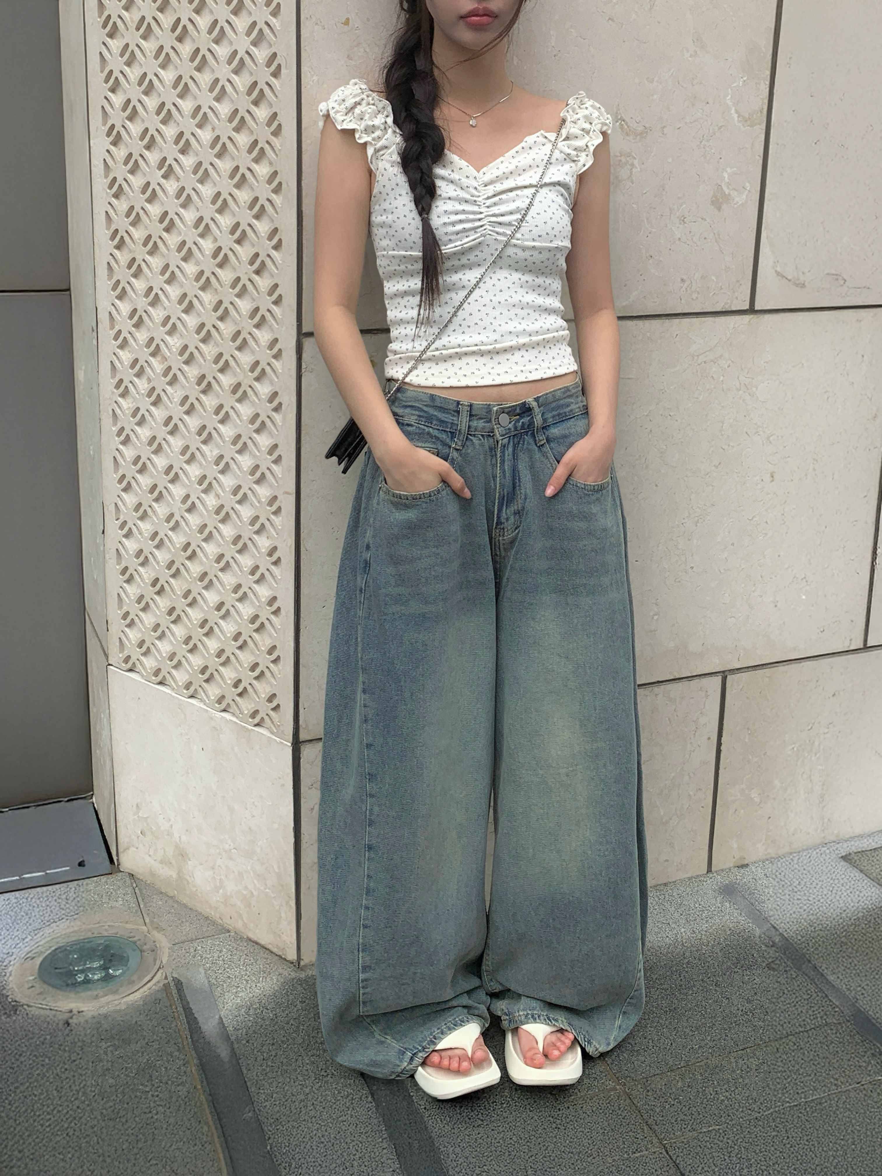 サイドタックウォッシングワイドバルーンデニムパンツ