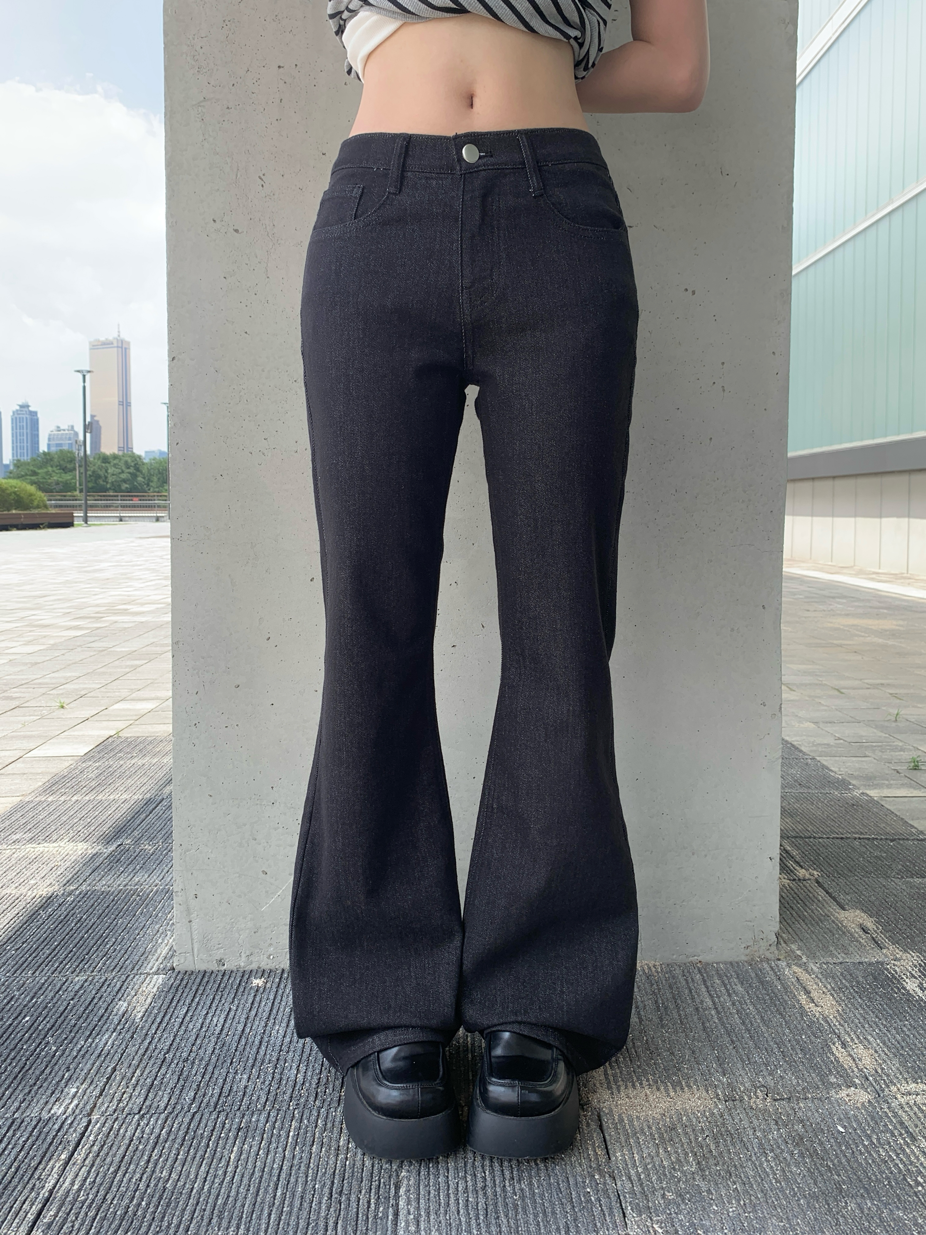 THEREDTHREAD ブーツカットデニム theredthread ブーツカットデニム wh M