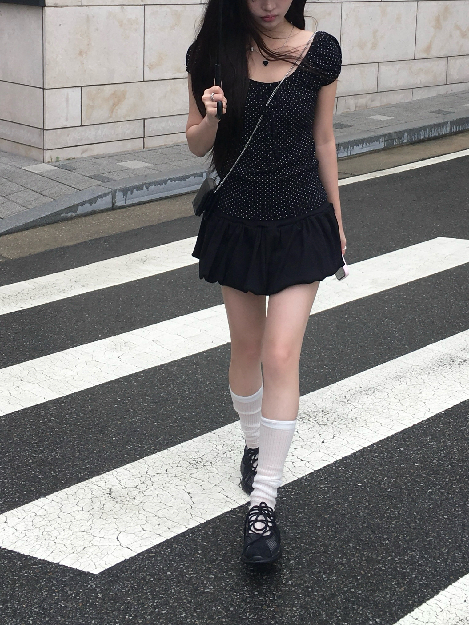 yukiemon コラージュ（小さめブラック）　ミドル丈スカート yukiemon コラージュ（小さめブラック） ミドル丈スカート