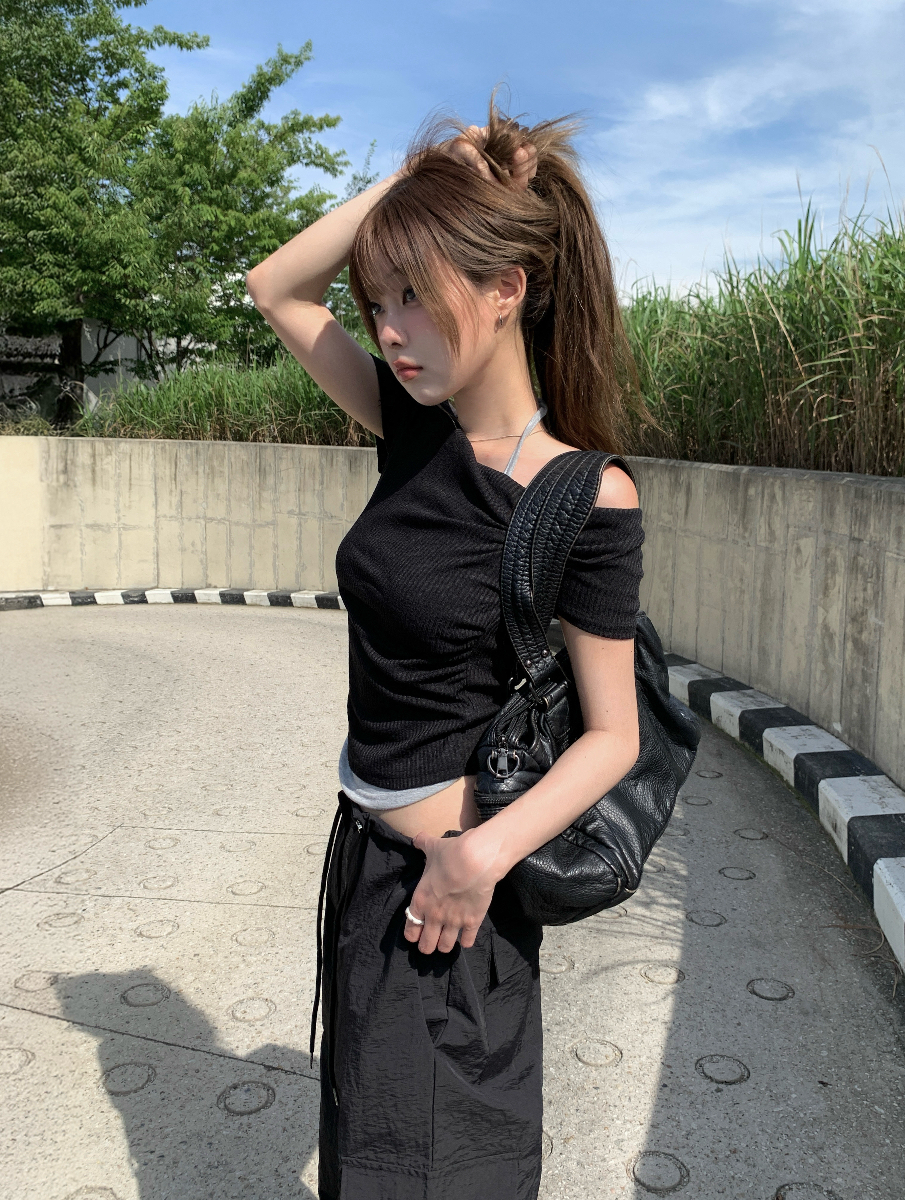 配色ホルターネックオフショルダーリブ半袖Tシャツ