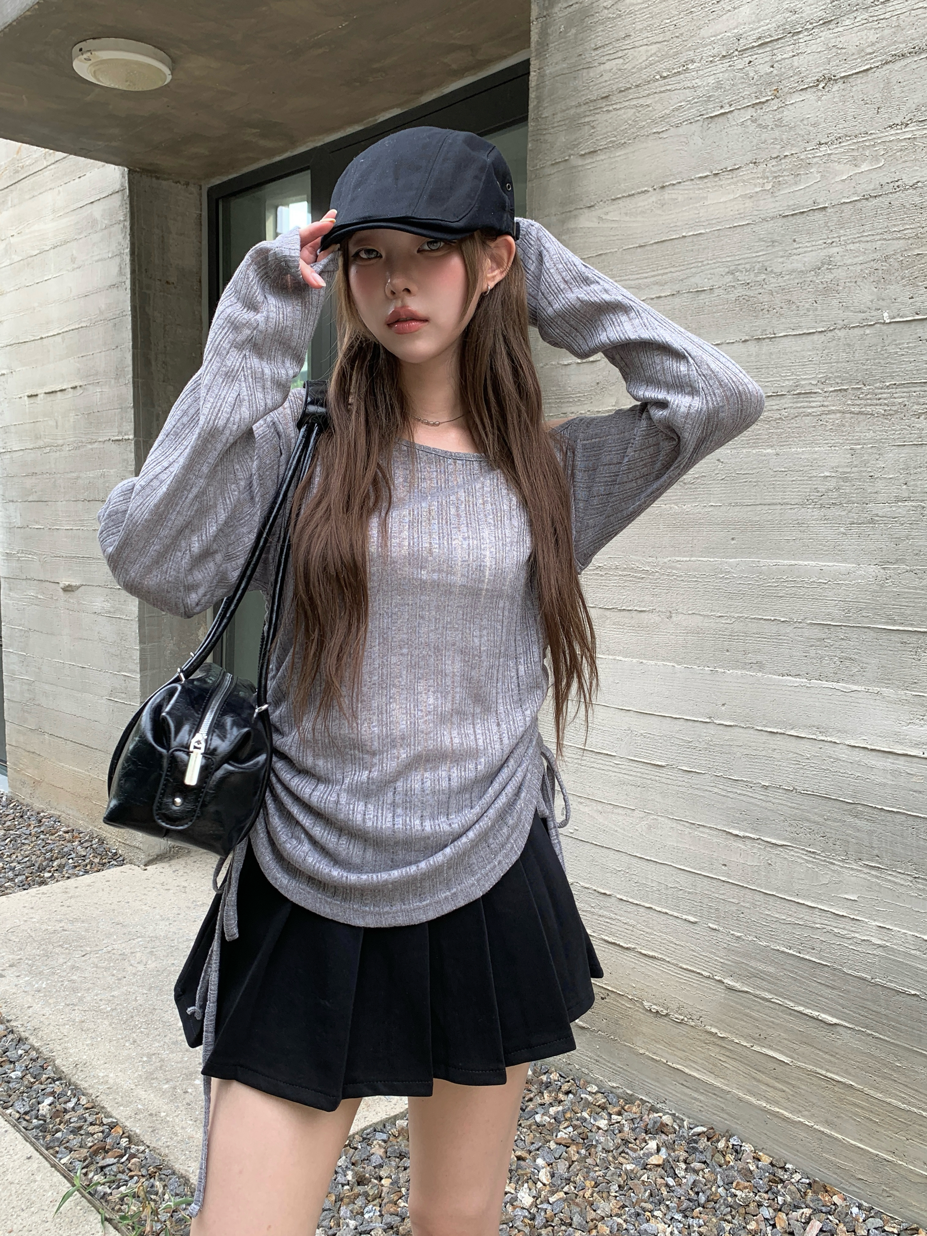 ワンオフショルダーサイドシャーリングシアーニット | ファッション