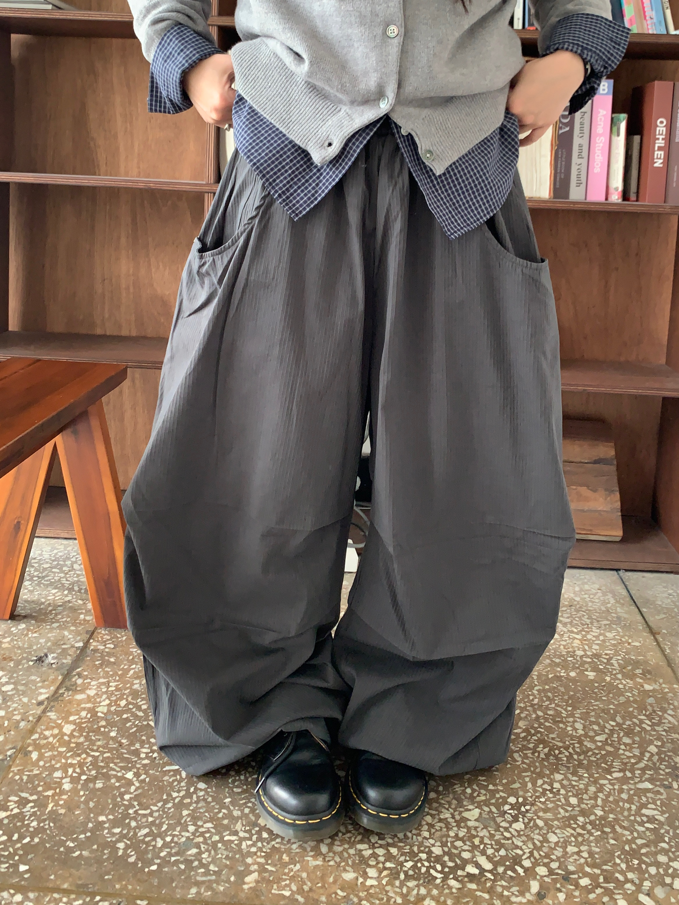 スタースタッズワイドパンツ | ファッション通販サイト NUGU