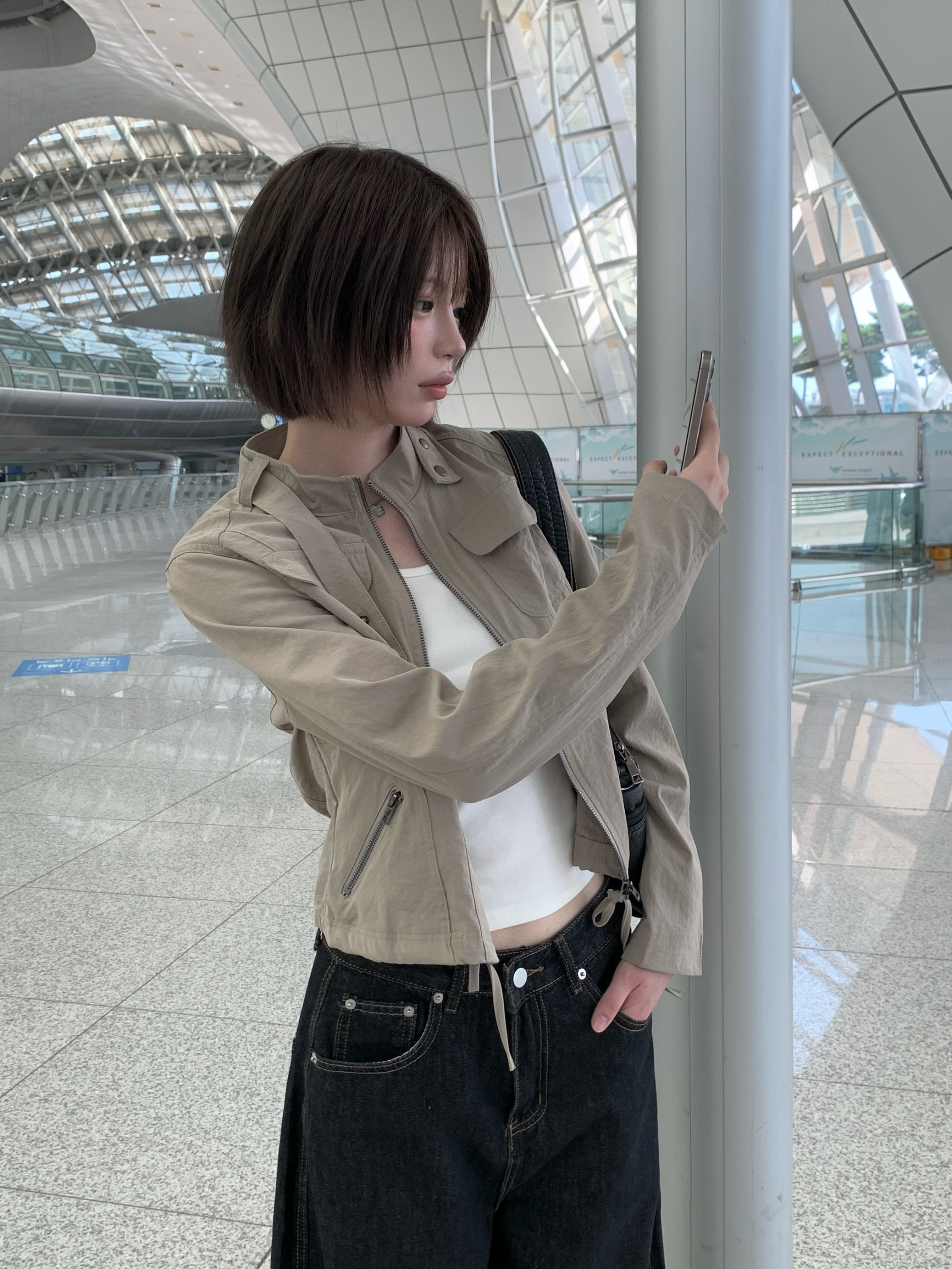 ポケットセミクロップドスリムミリタリージャケット | ファッション