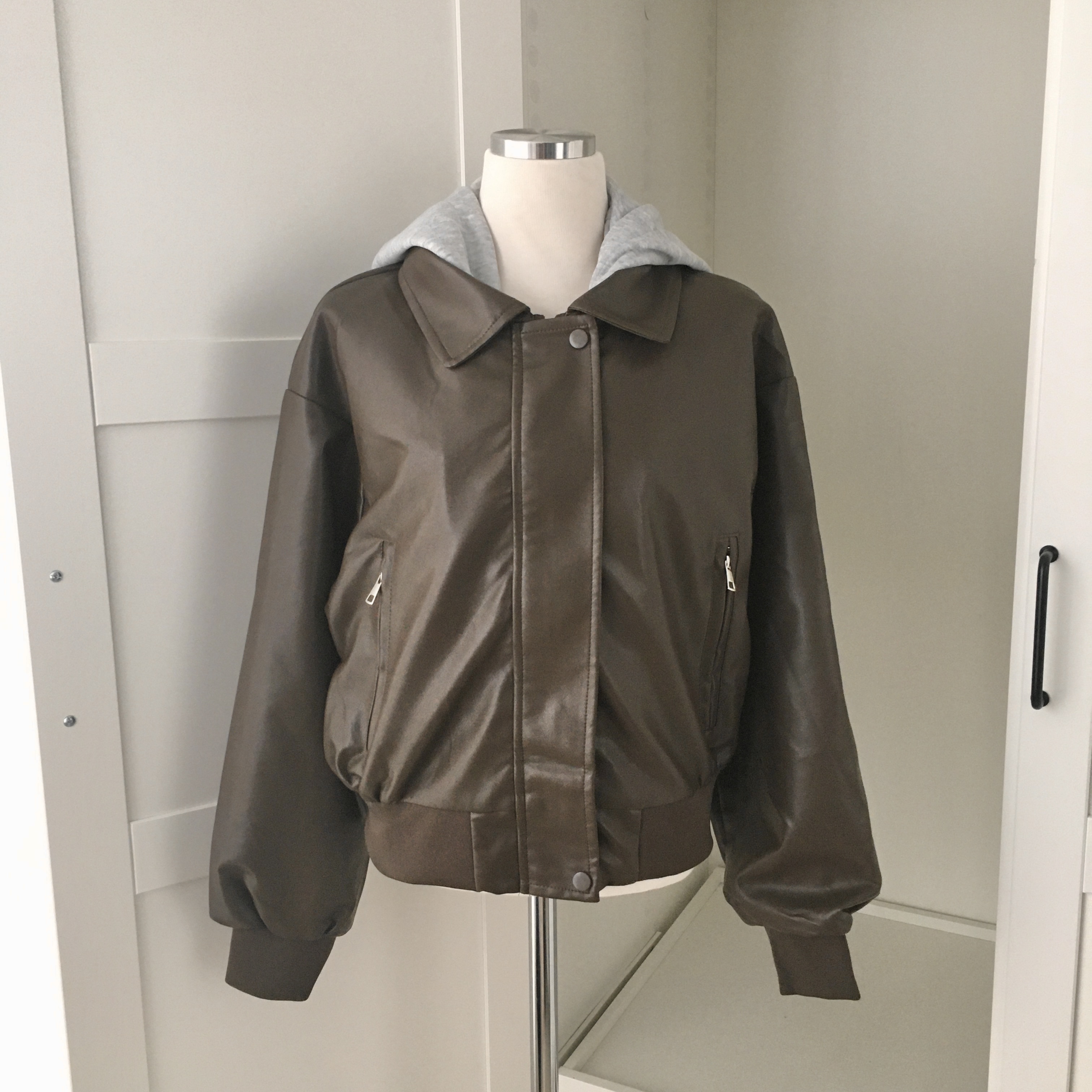 フード付きレザージャケット | ファッション通販サイト NUGU