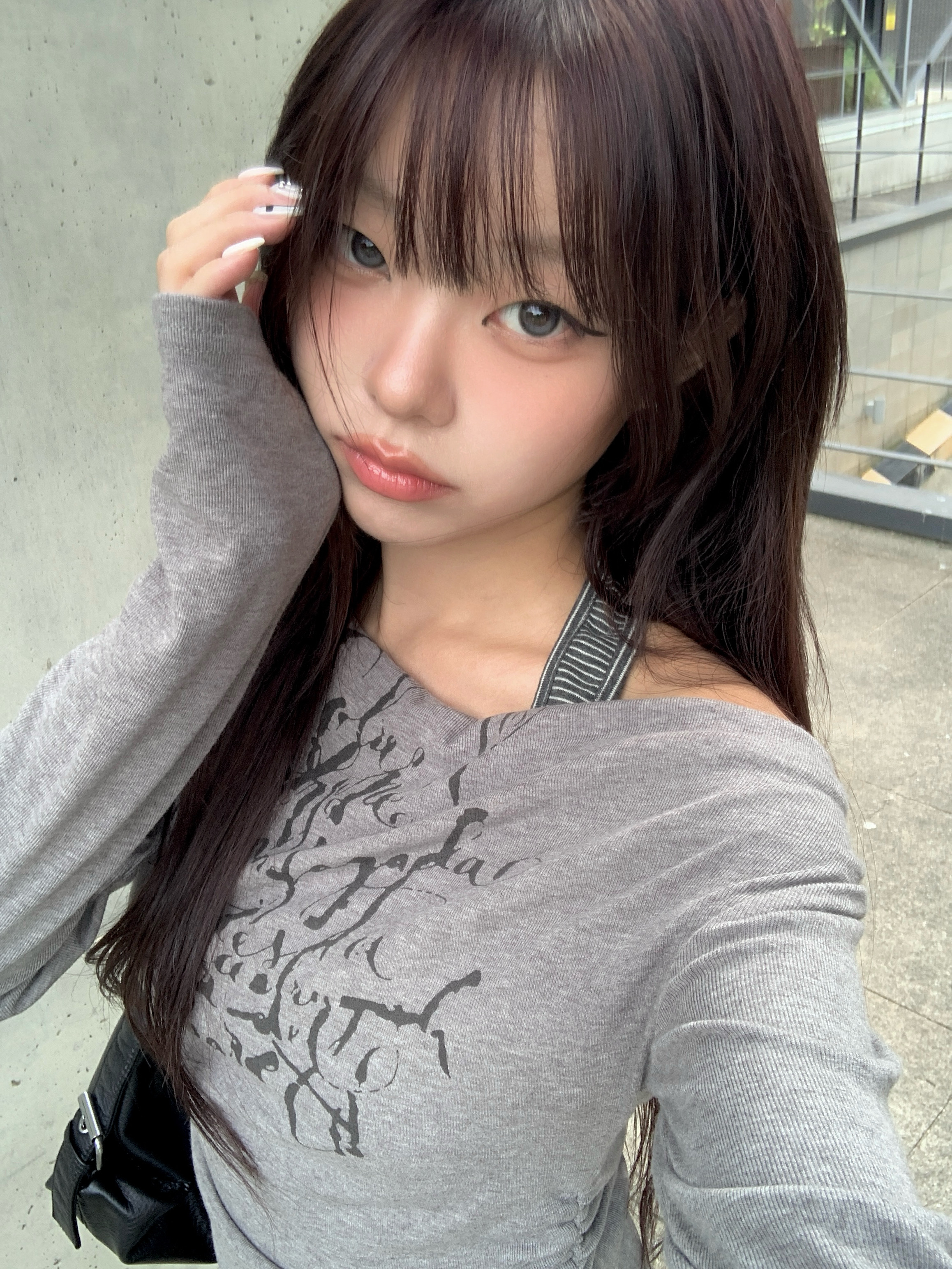 ボーダーホルターレイヤードレタリングオフショルダー長袖Tシャツ