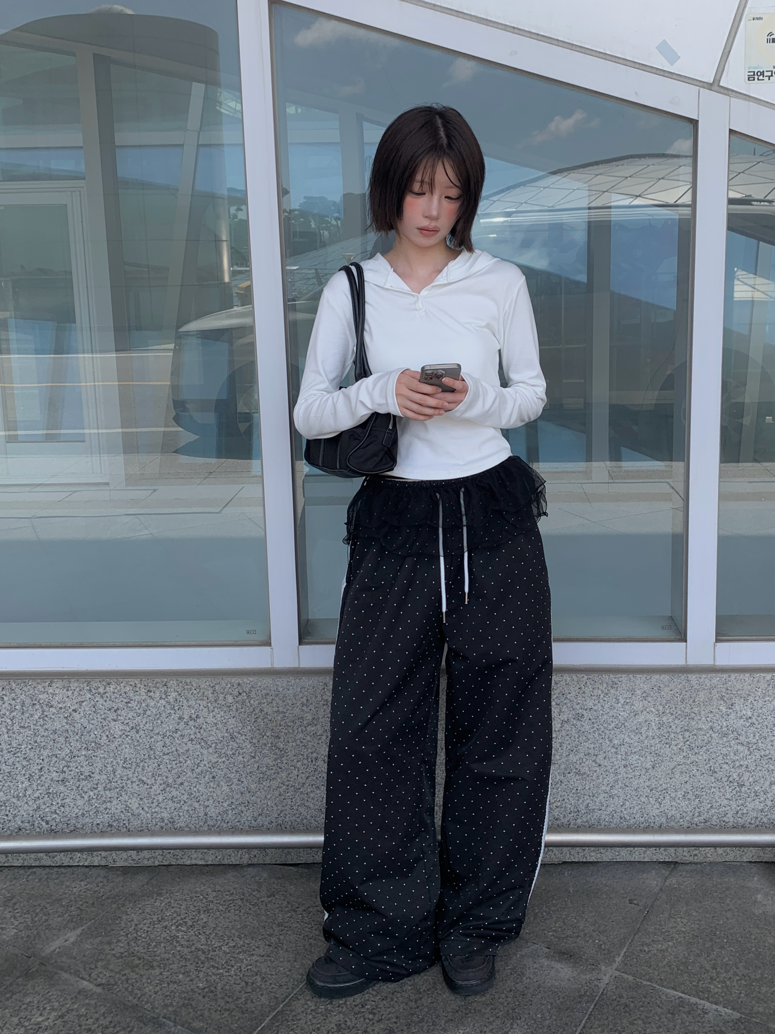 レースラインドット柄ワイドトラックパンツ | ファッション通販サイト NUGU