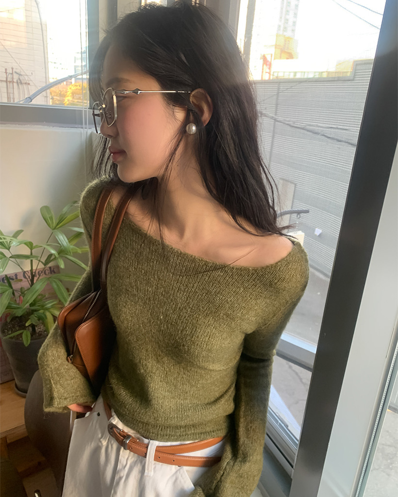 スリム長袖ニット