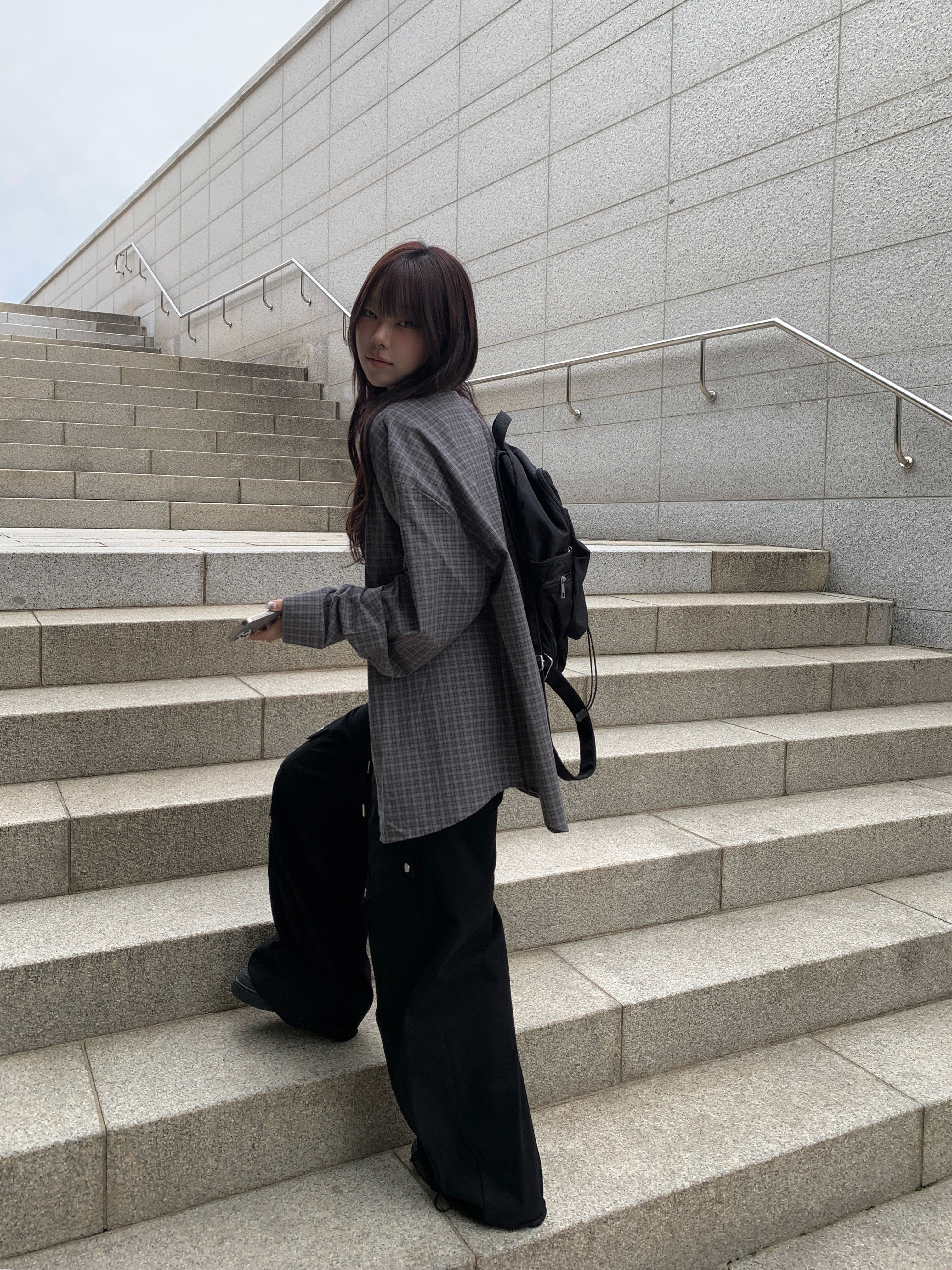 斜めポケット裾ドロストワイドカーゴパンツ | ファッション通販サイト NUGU