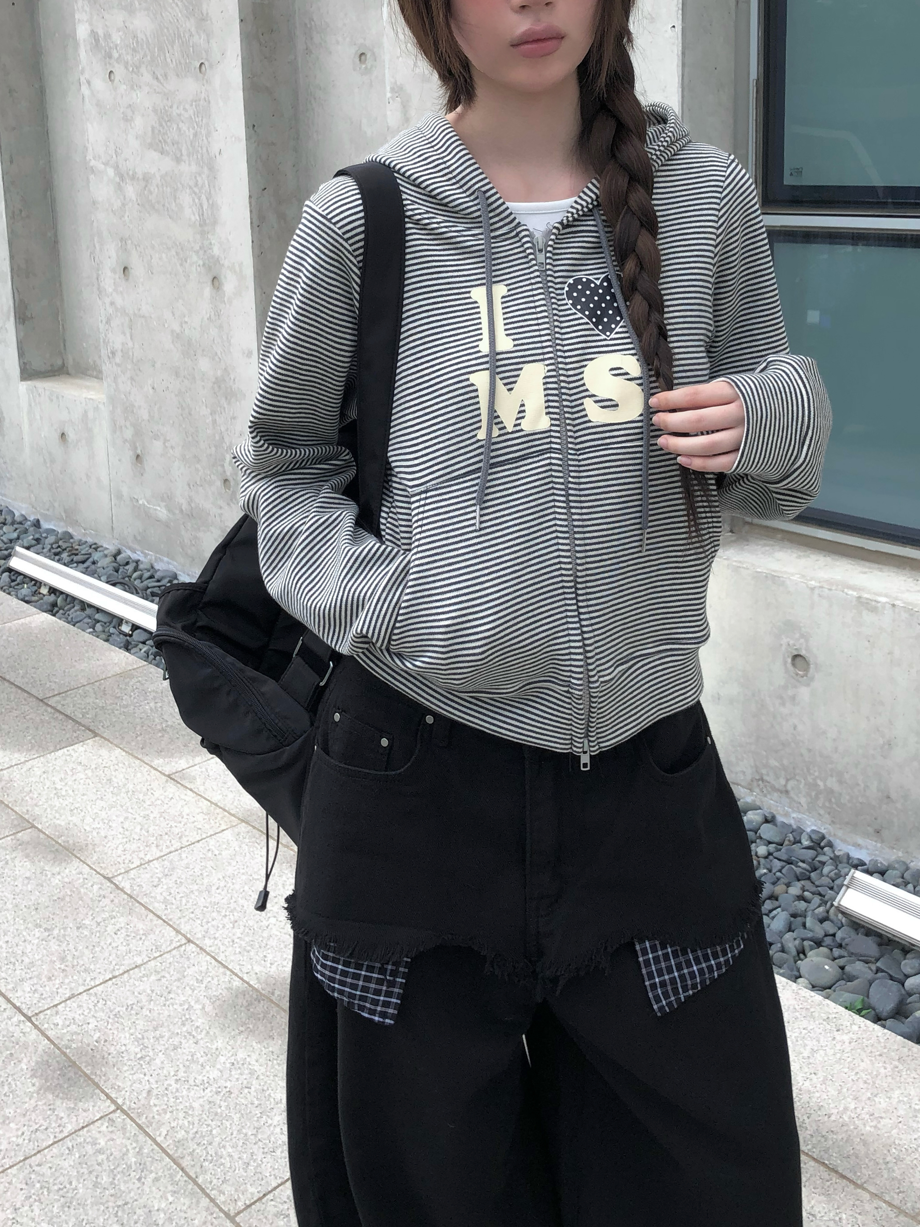 ヴィヴィアン　ボーダー　パーカー ヴィヴィアン ウエストウッド)ニットパーカー 3803002N Y0006