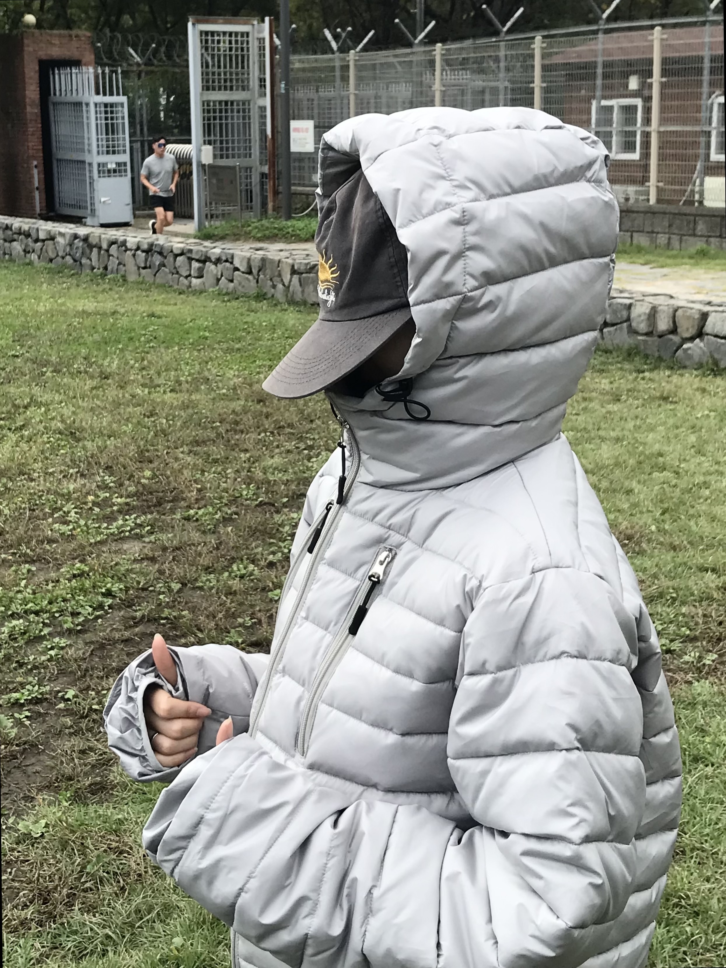 ポケッフード付きライトダウンジャケット | ファッション通販サイト NUGU