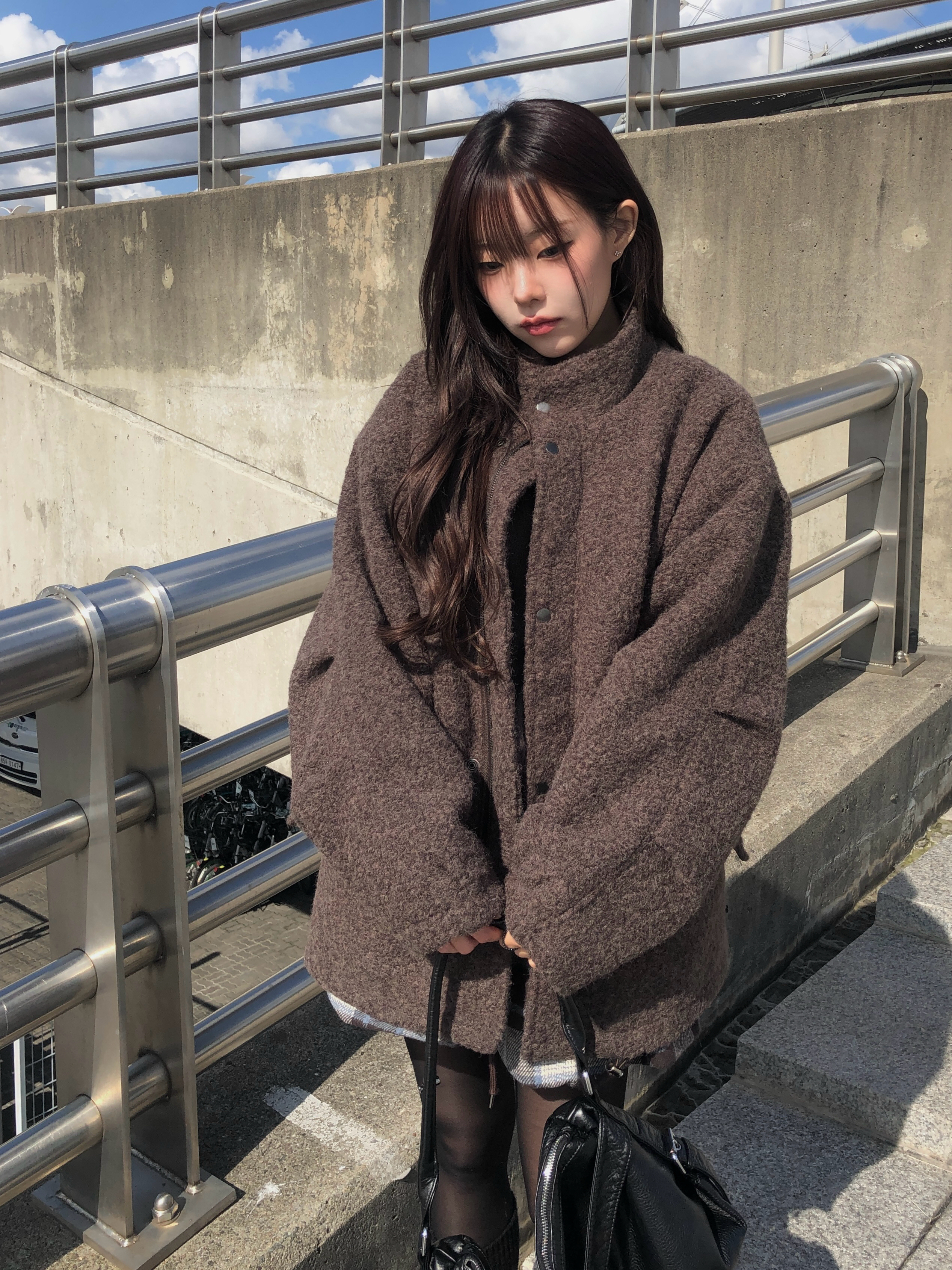 スタンドカラーキルティングブークレハーフコート