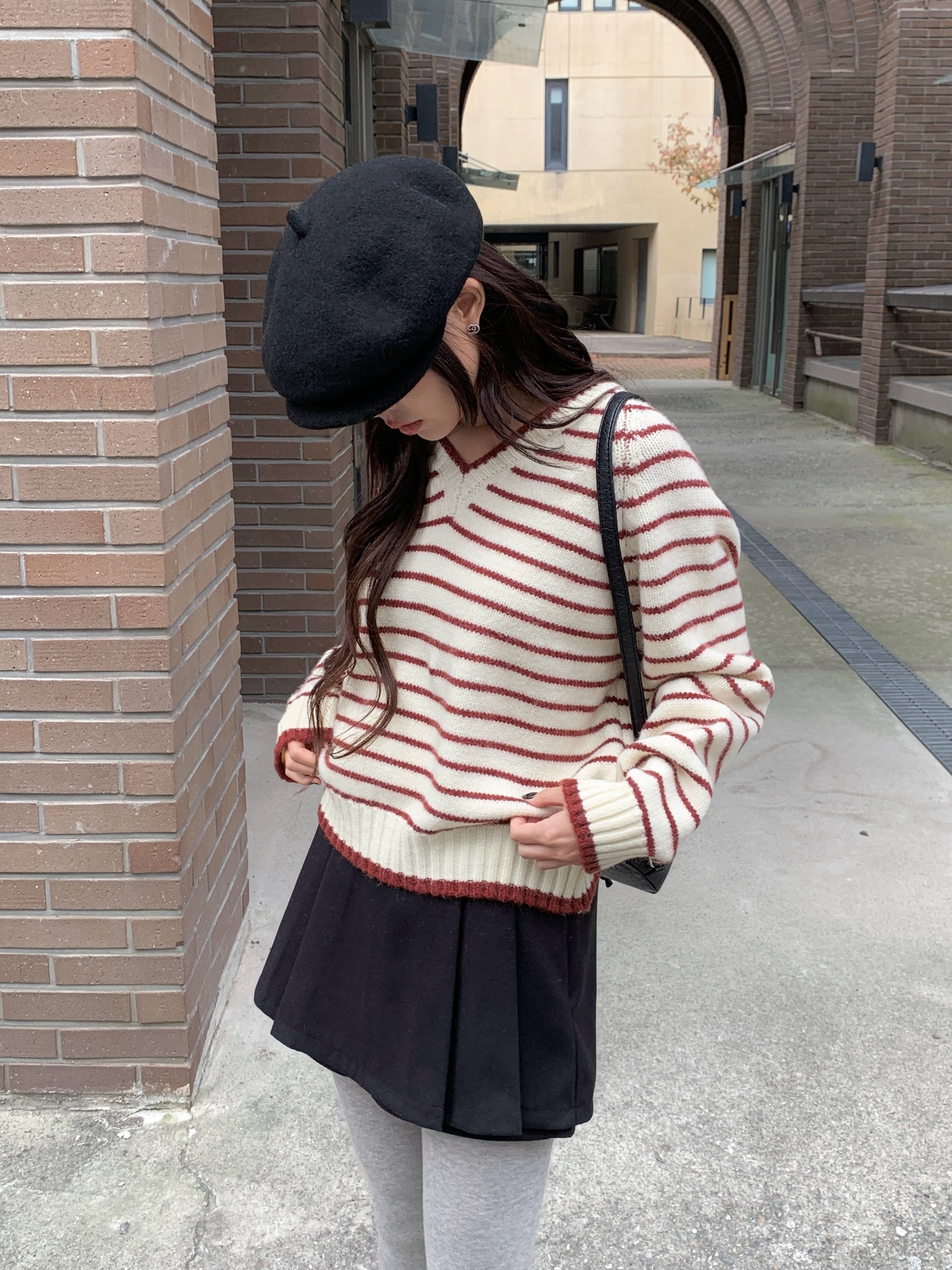 ボーダーVネックルーズ長袖ニット