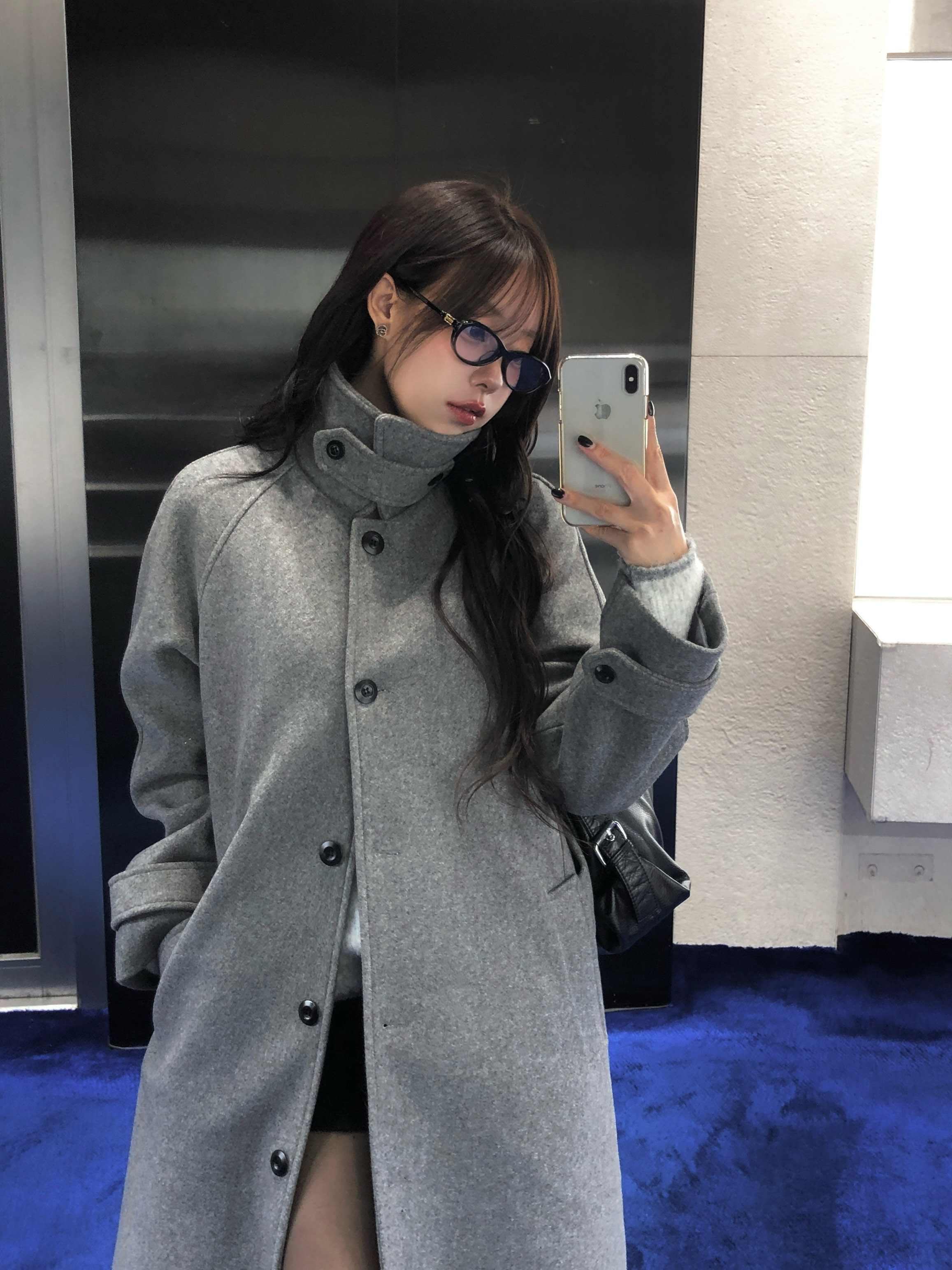 チンストラップ付ウール混ベルトマキシコート