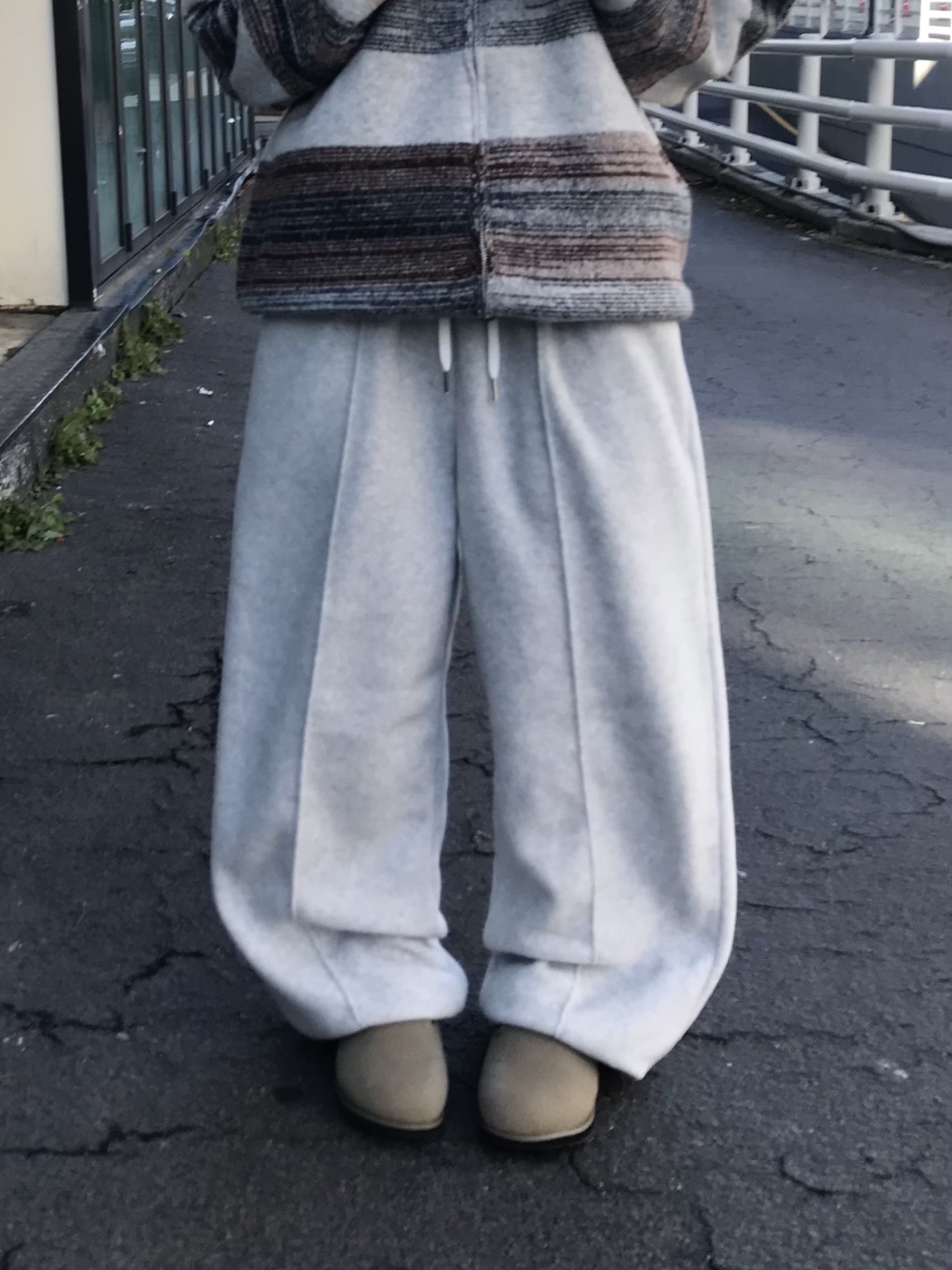 (3 color) フリース タック入り スウェットパンツ